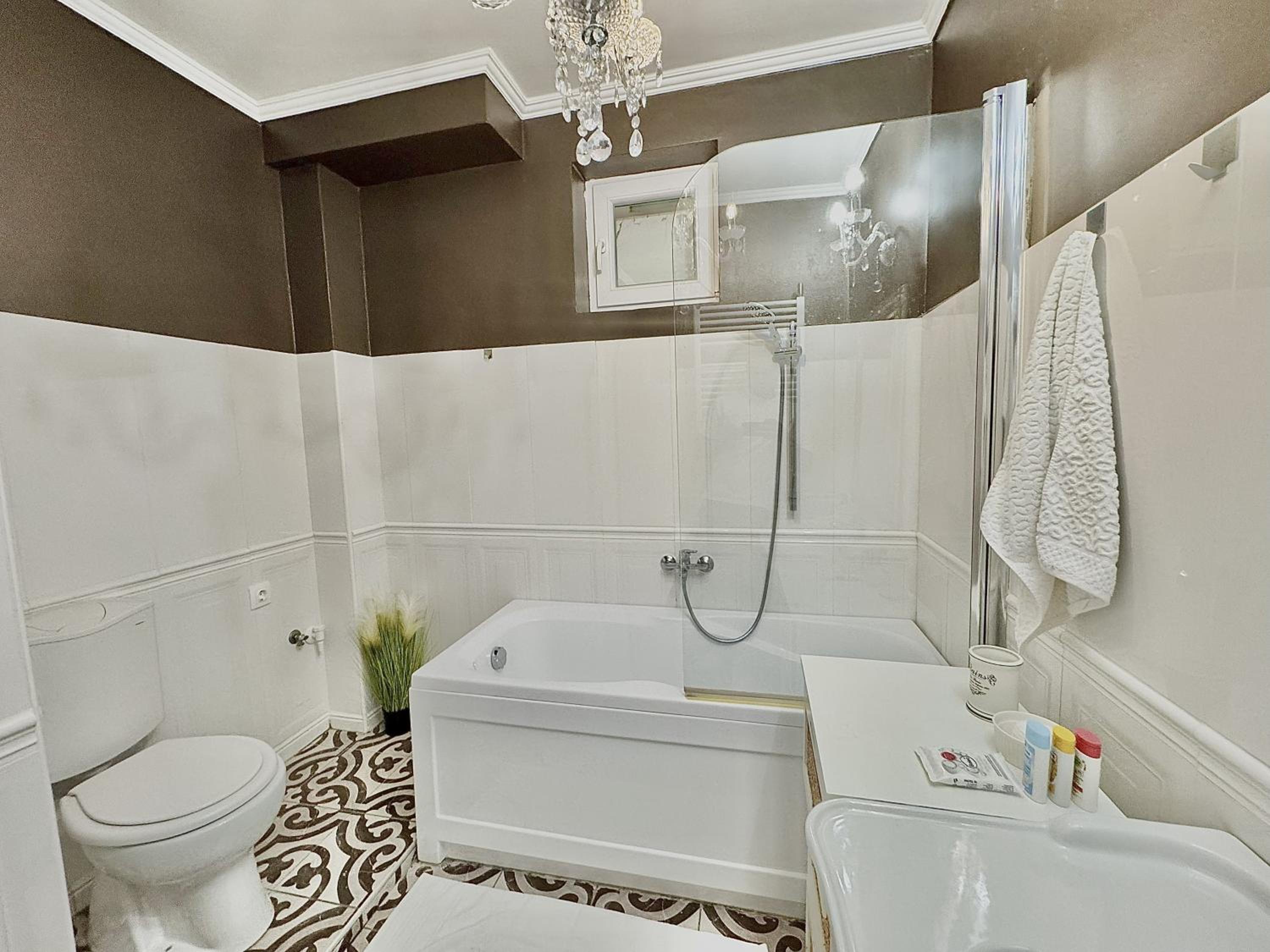 Standard Queen Room photo 1