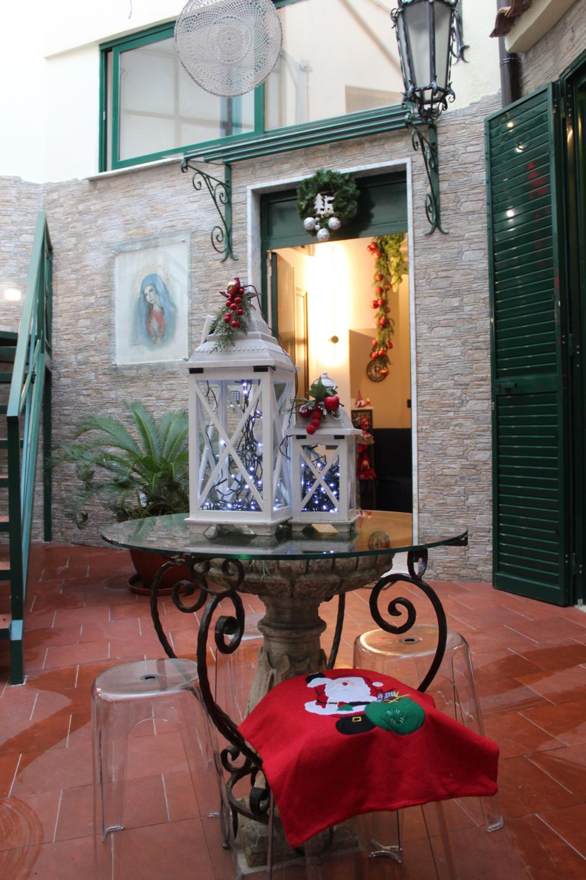 One-Bedroom Apartment with Terrace