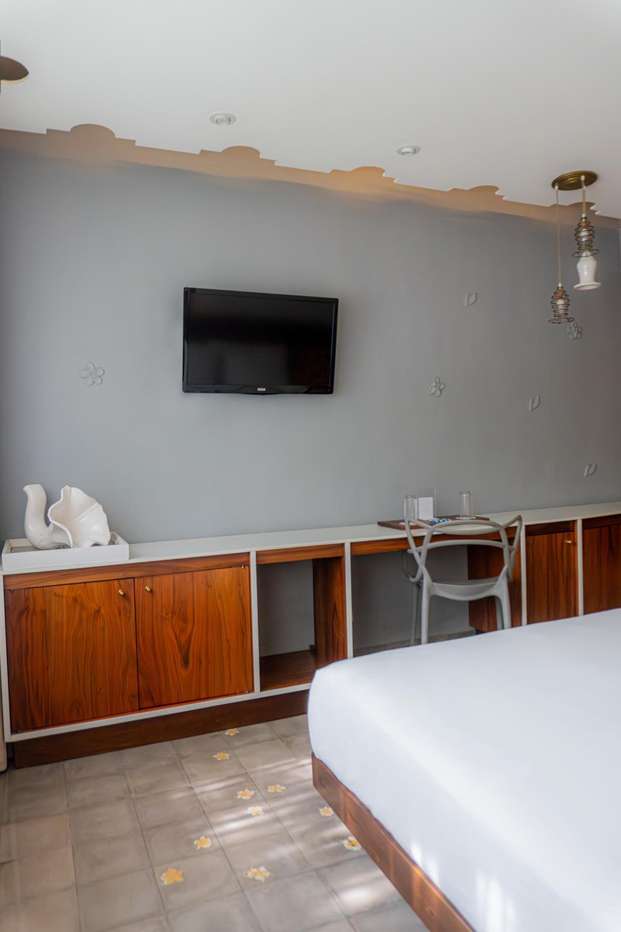 Standard King Room - Photo 1