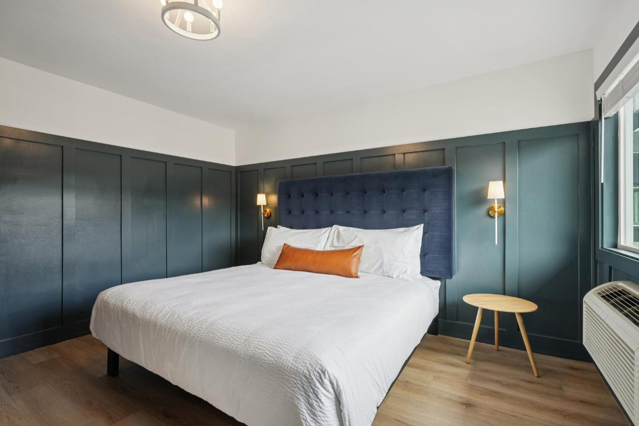 King Room with Lake View