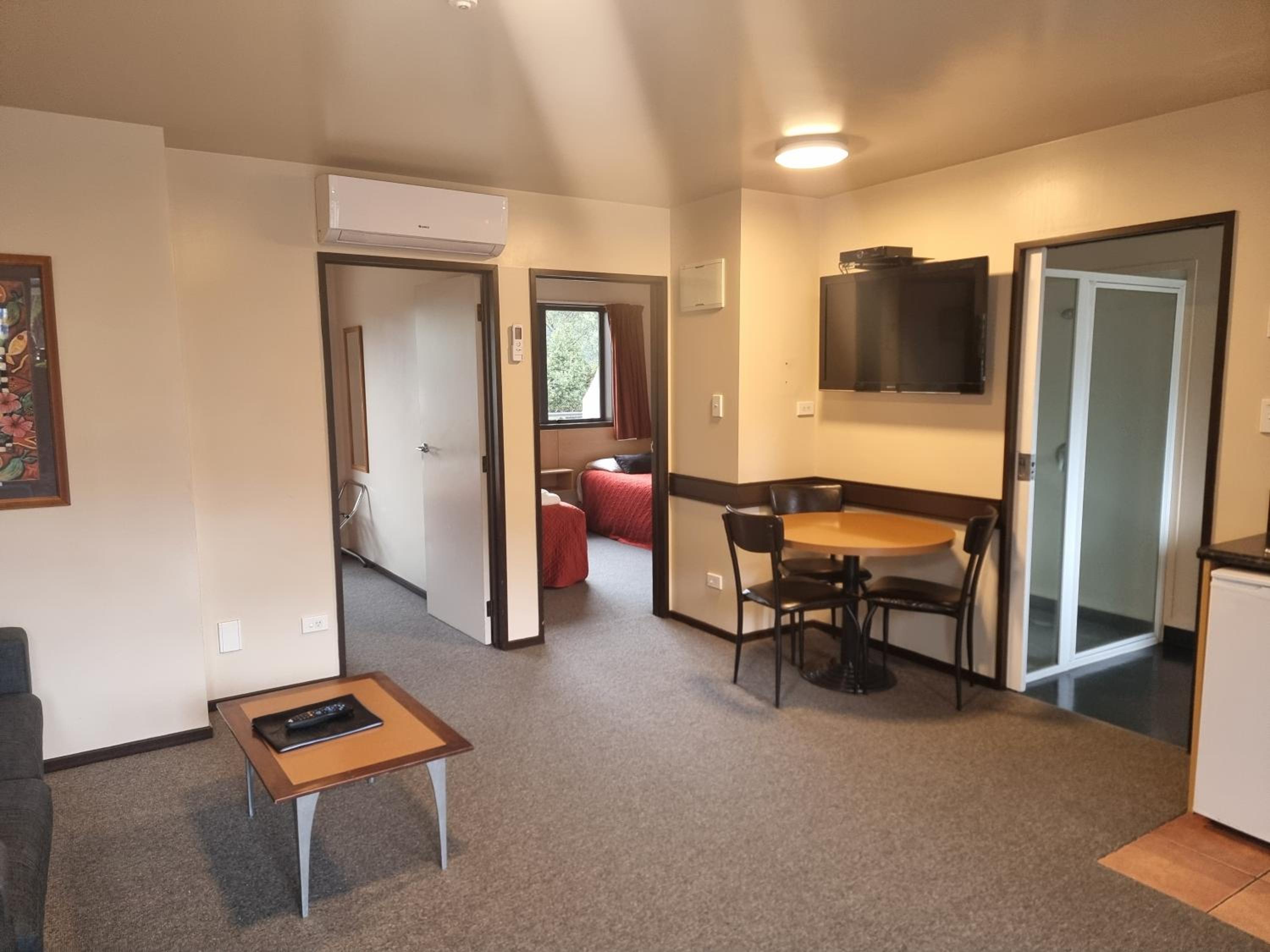 Two-Bedroom Family Apartment - Photo 3