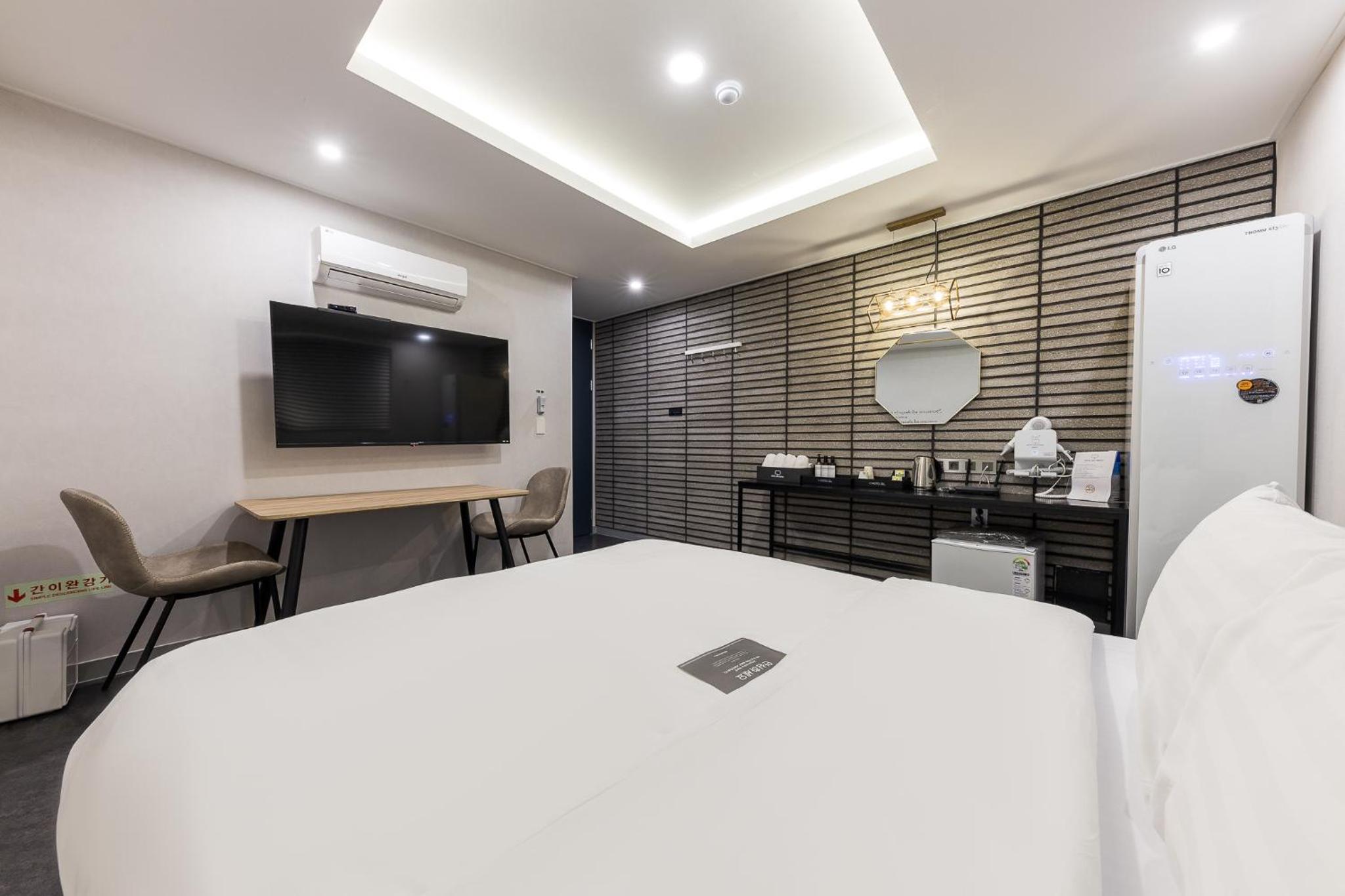 Double Room with Private Bathroom