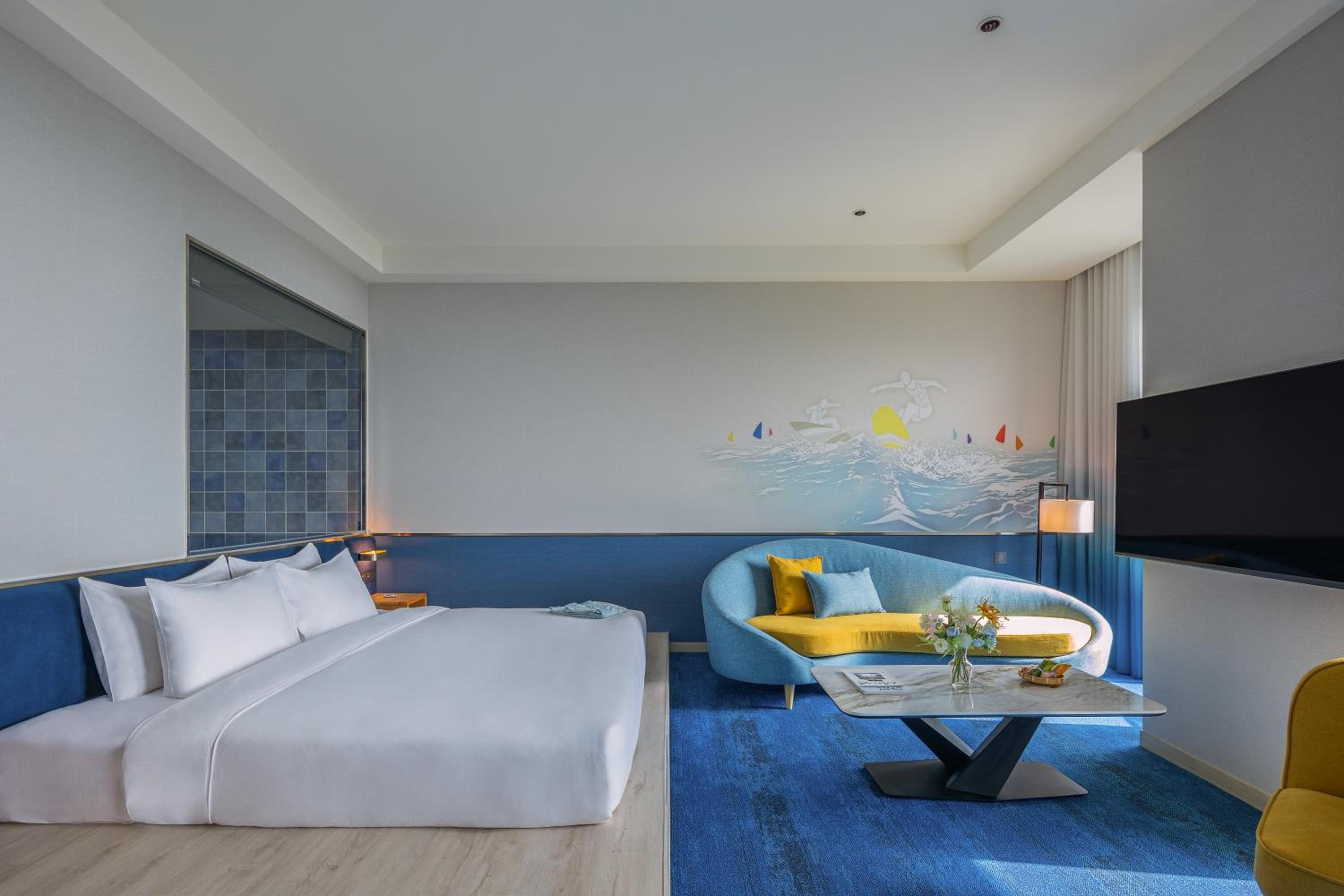 King Room with Partial Ocean View - Photo 3