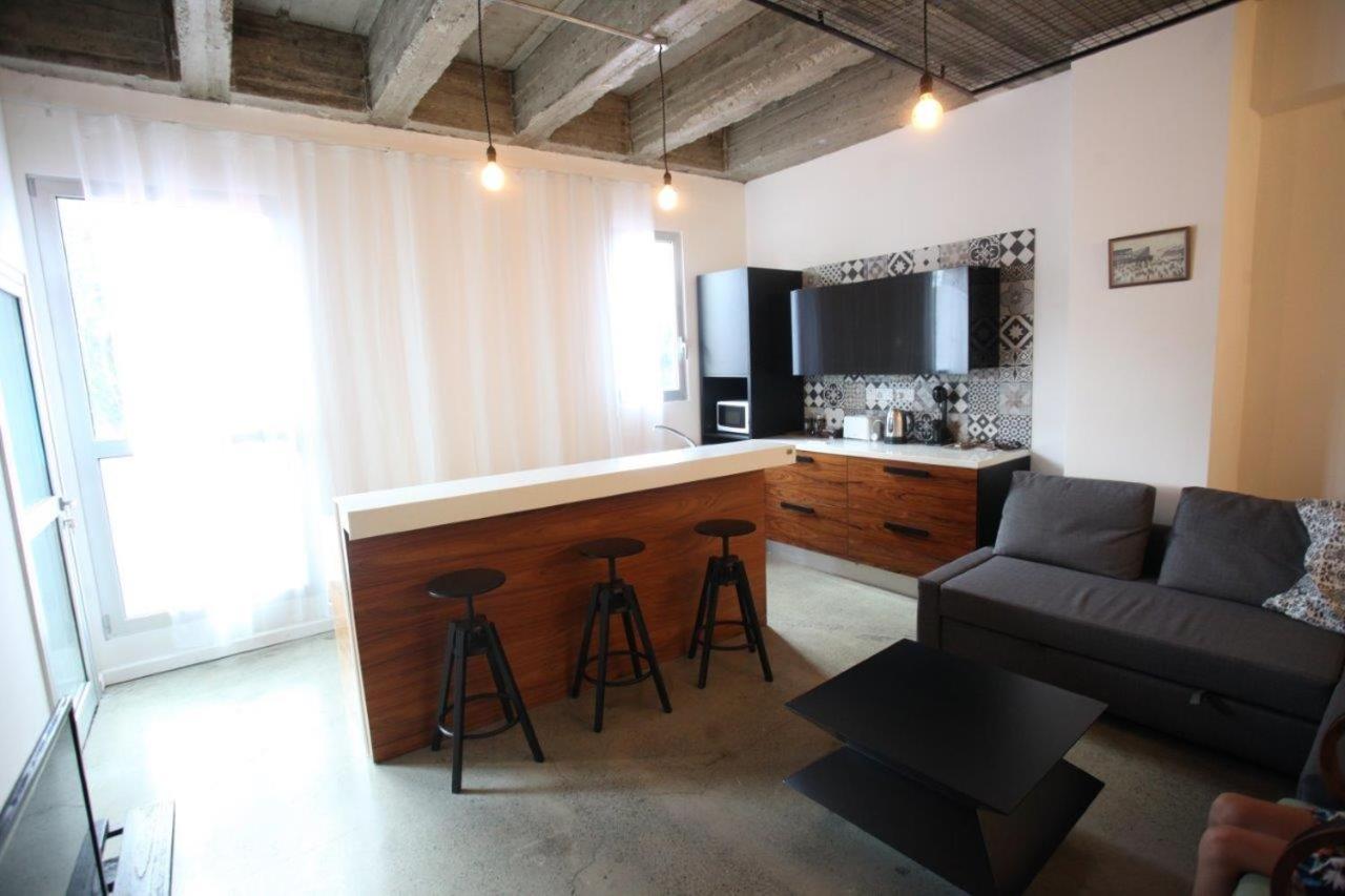 Deluxe Apartment photo 3