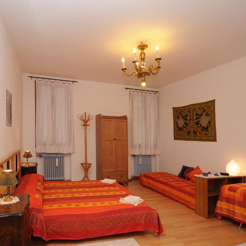 Double Room with Shared Bathroom photo 1