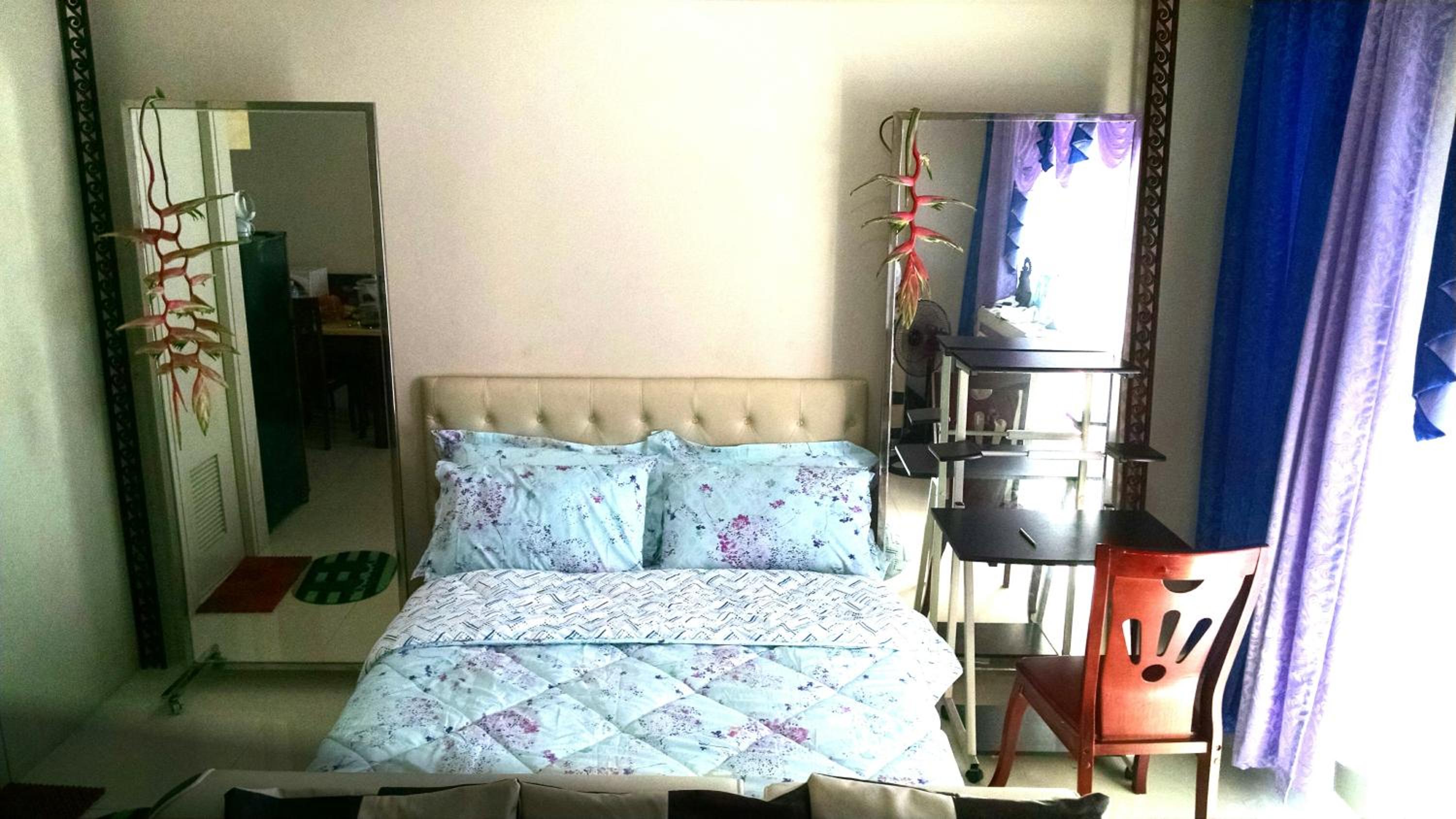 Studio with Balcony - Photo 11