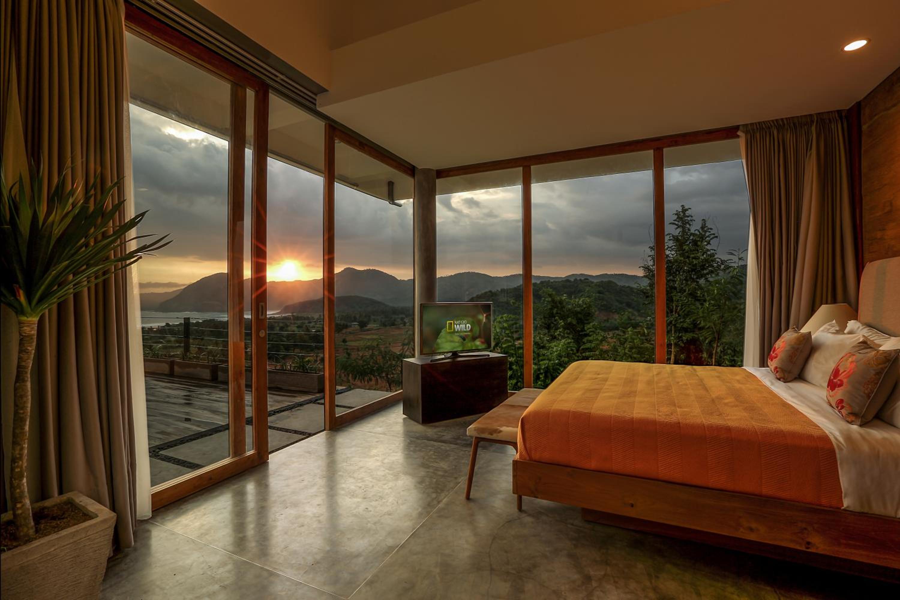 King Suite with Sea View photo 1