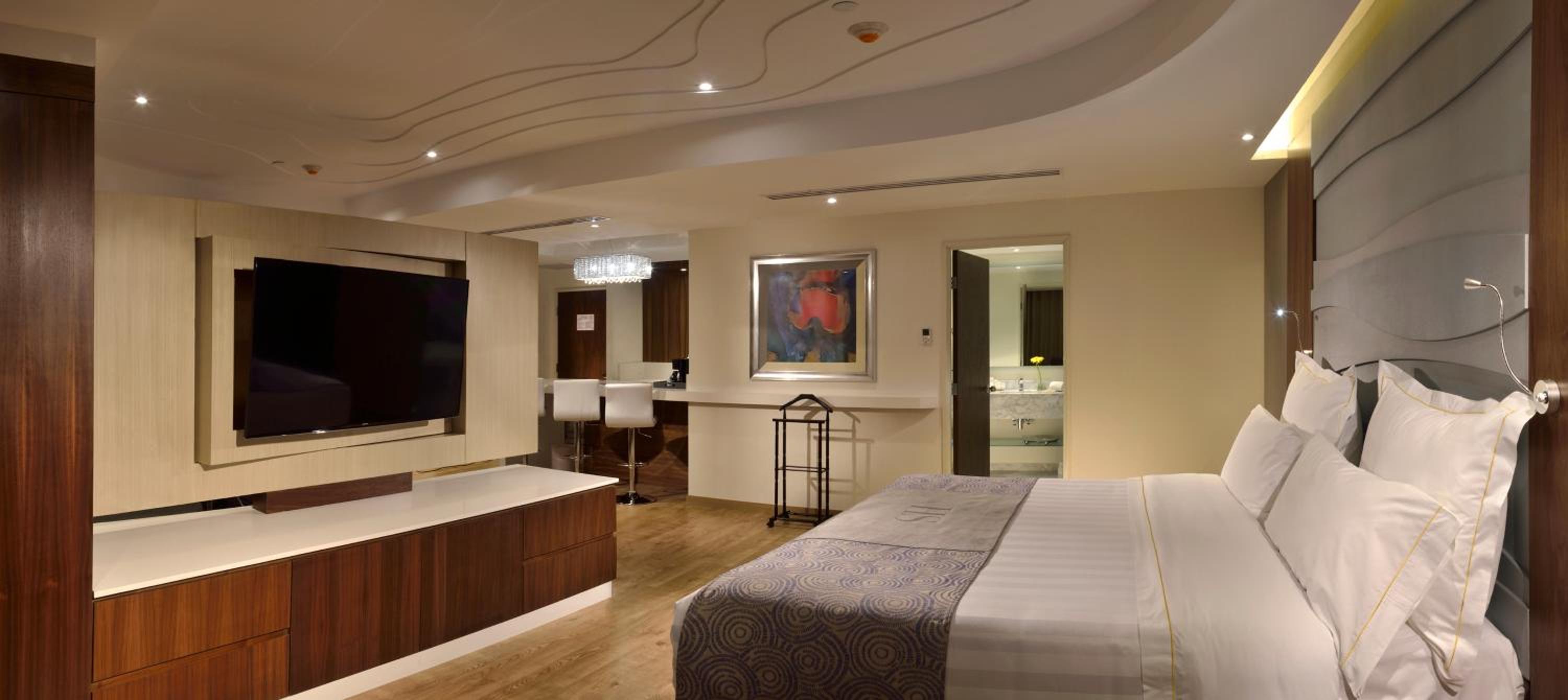Executive King Suite