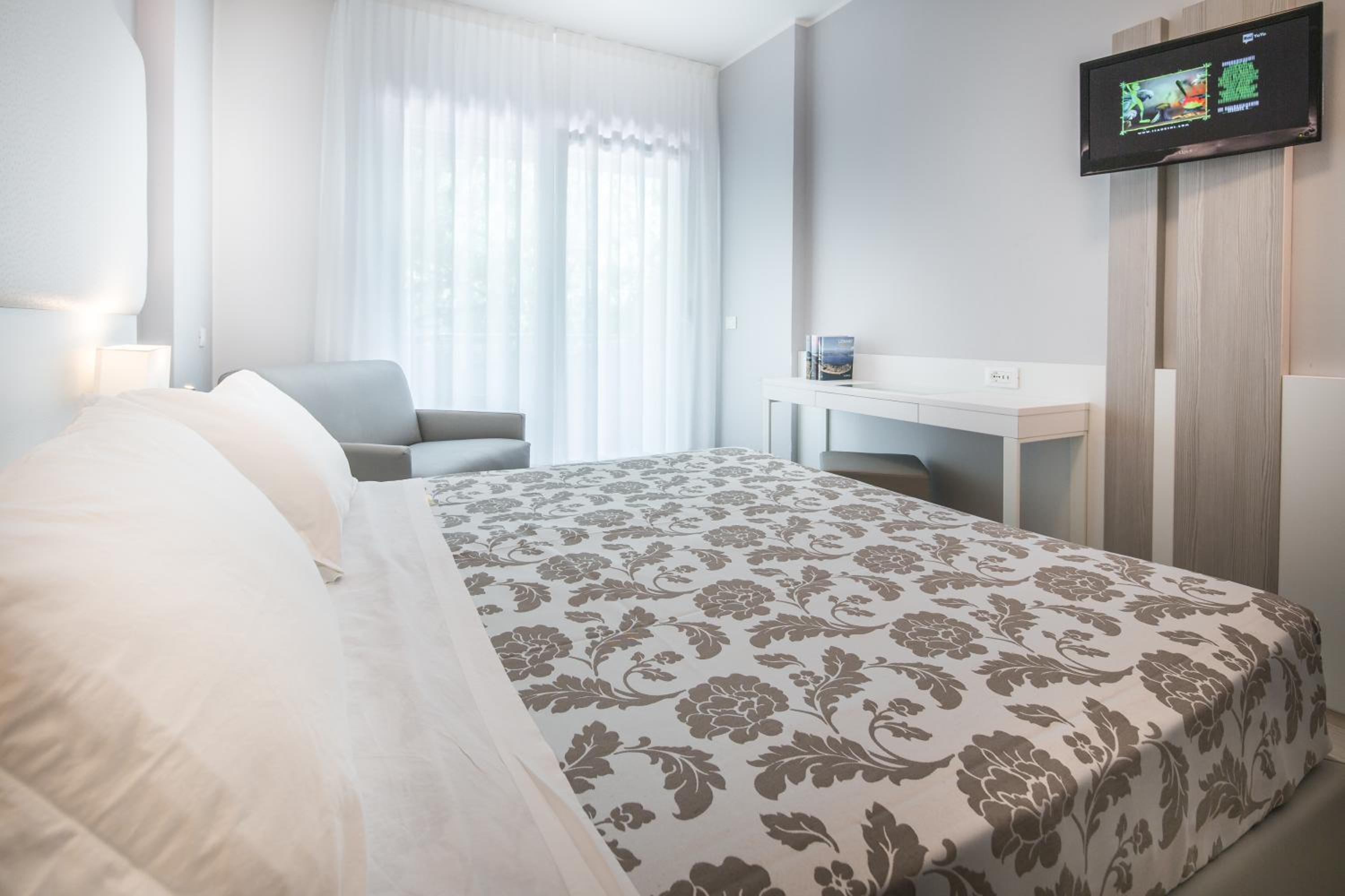Superior Double or Twin Room - Photo 2