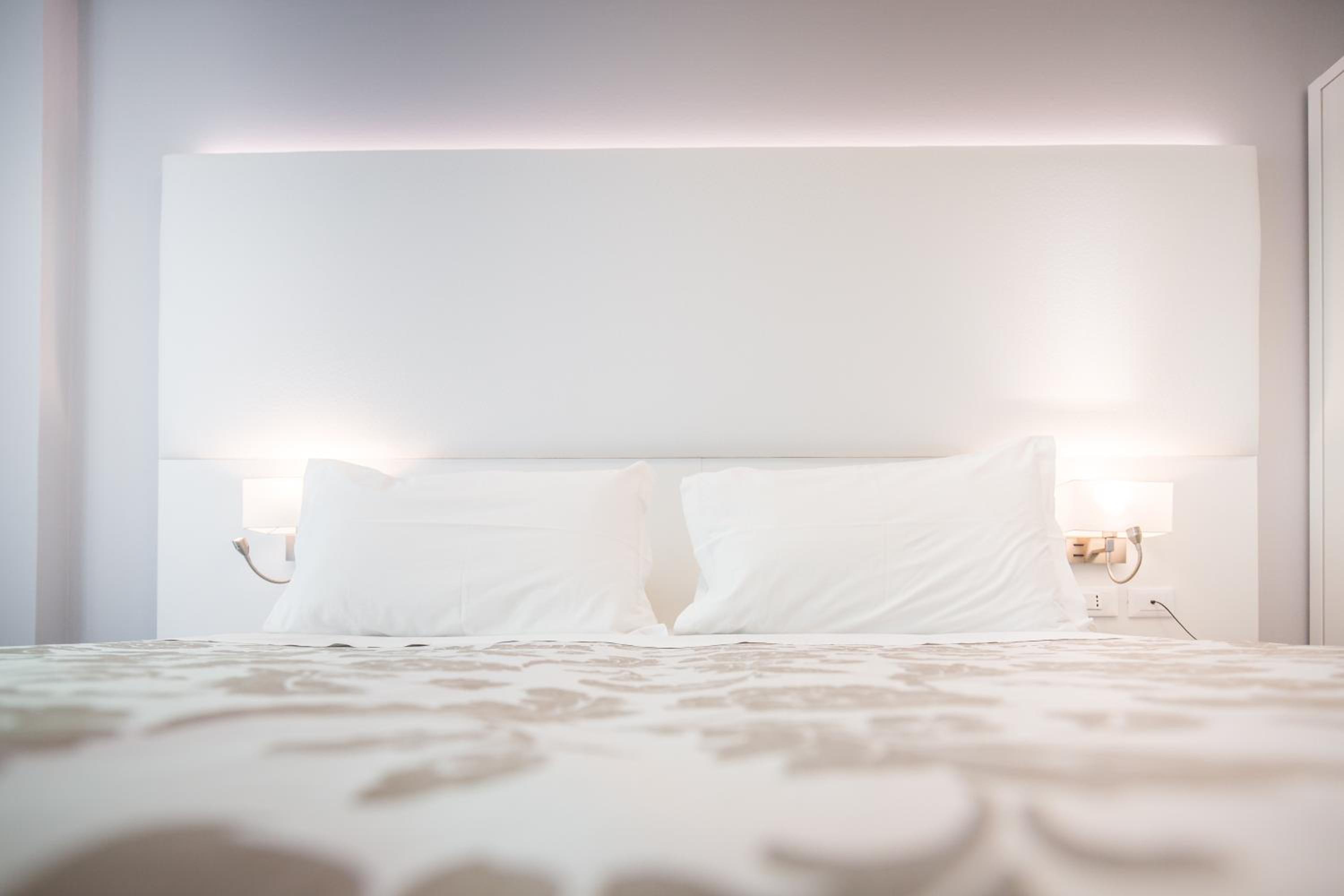 Superior Double Room with Extra Bed - Photo 3