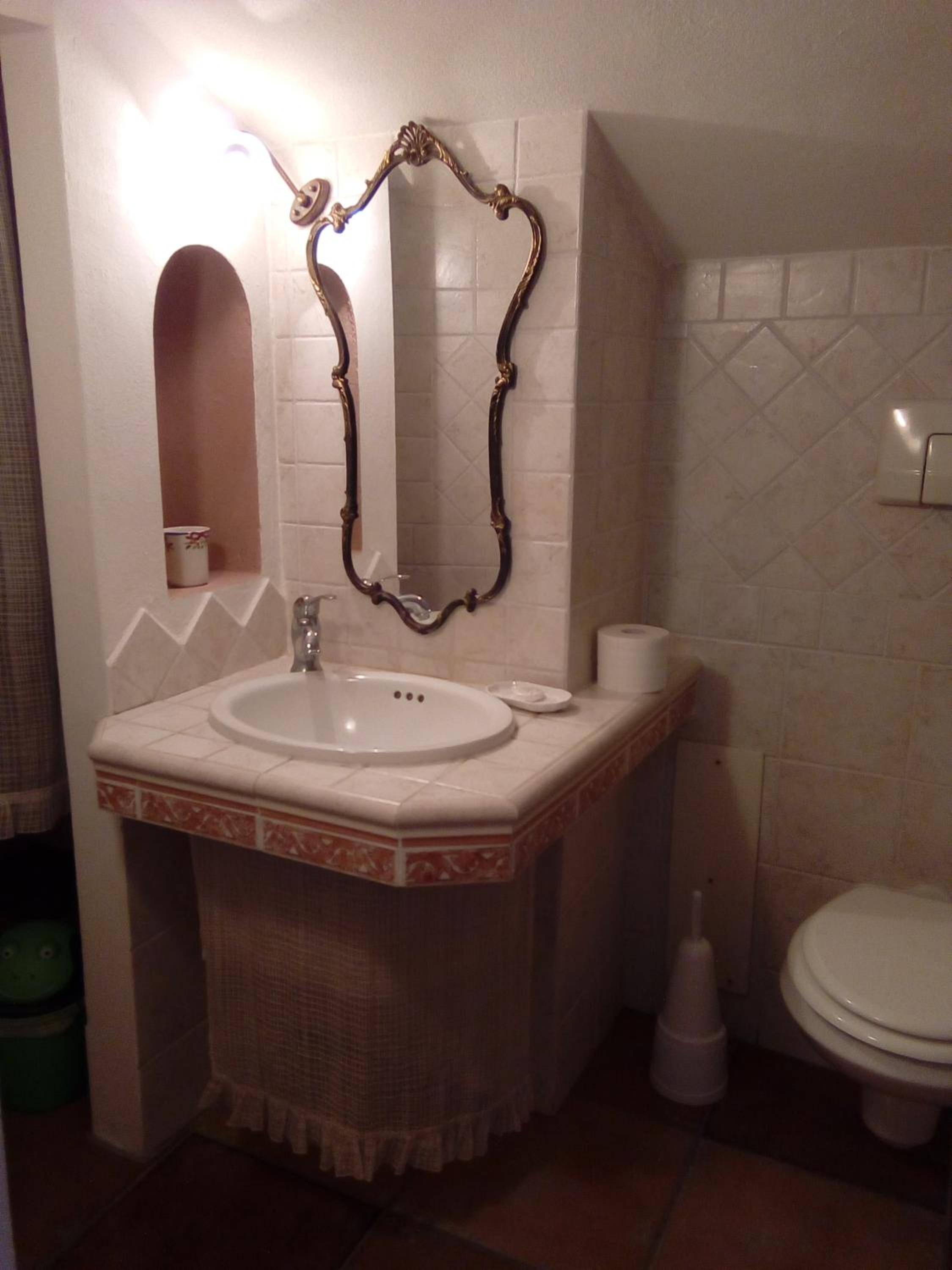 Triple Room with Private Bathroom - Photo 5