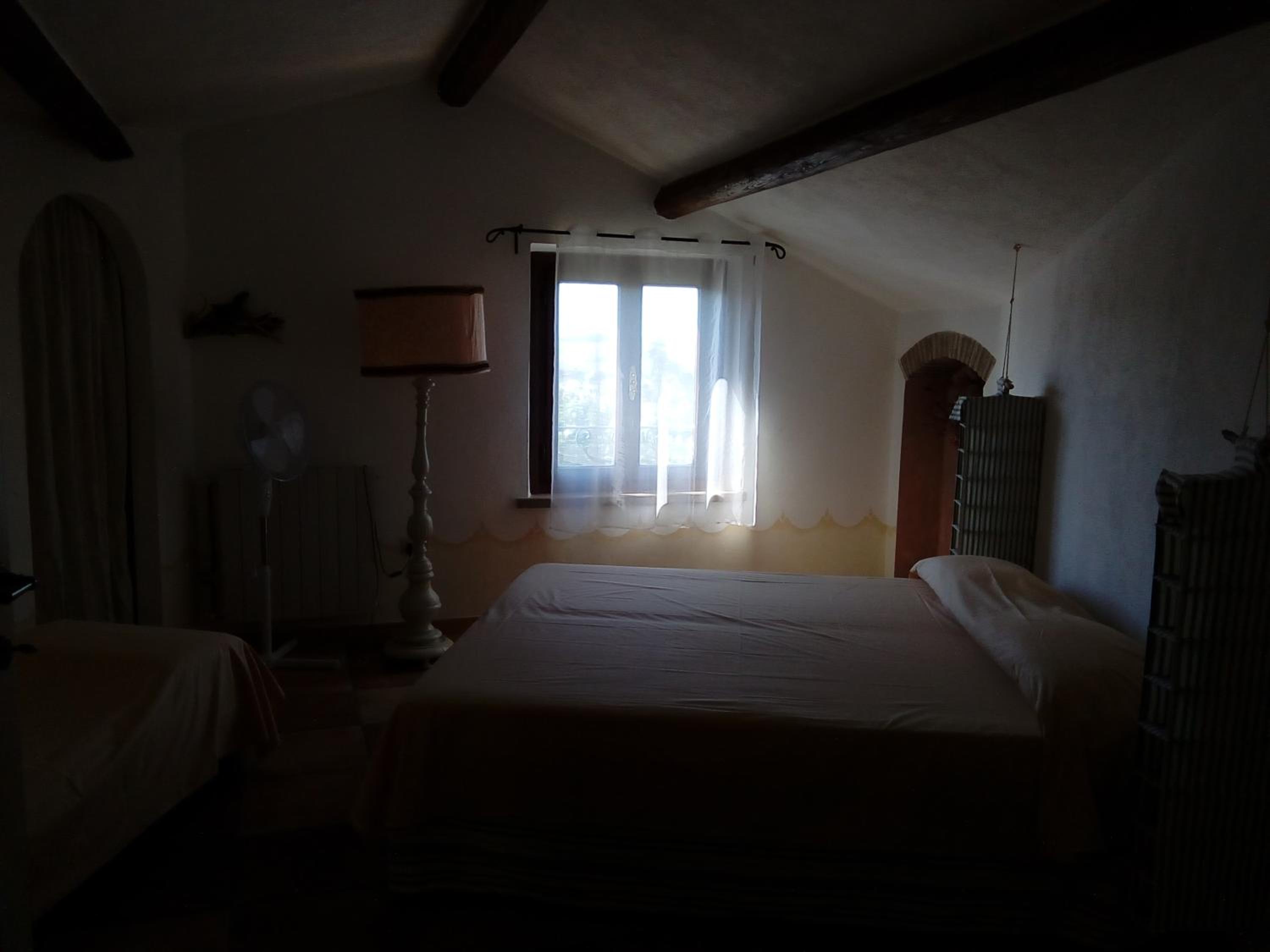 Triple Room with Private Bathroom - Photo 8
