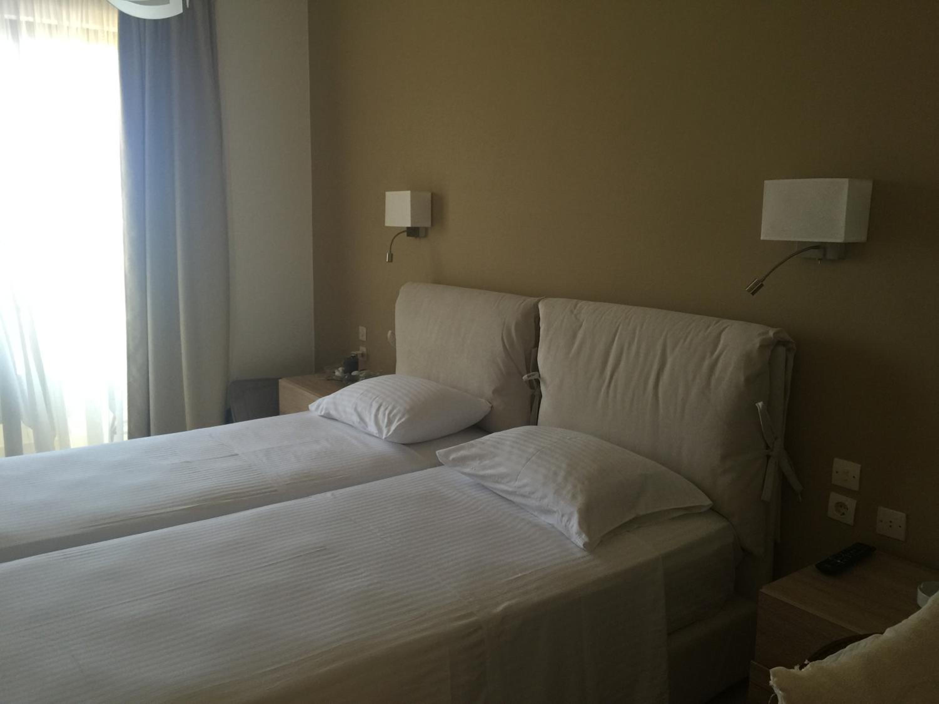 Standard Twin Room with Sea View photo 2