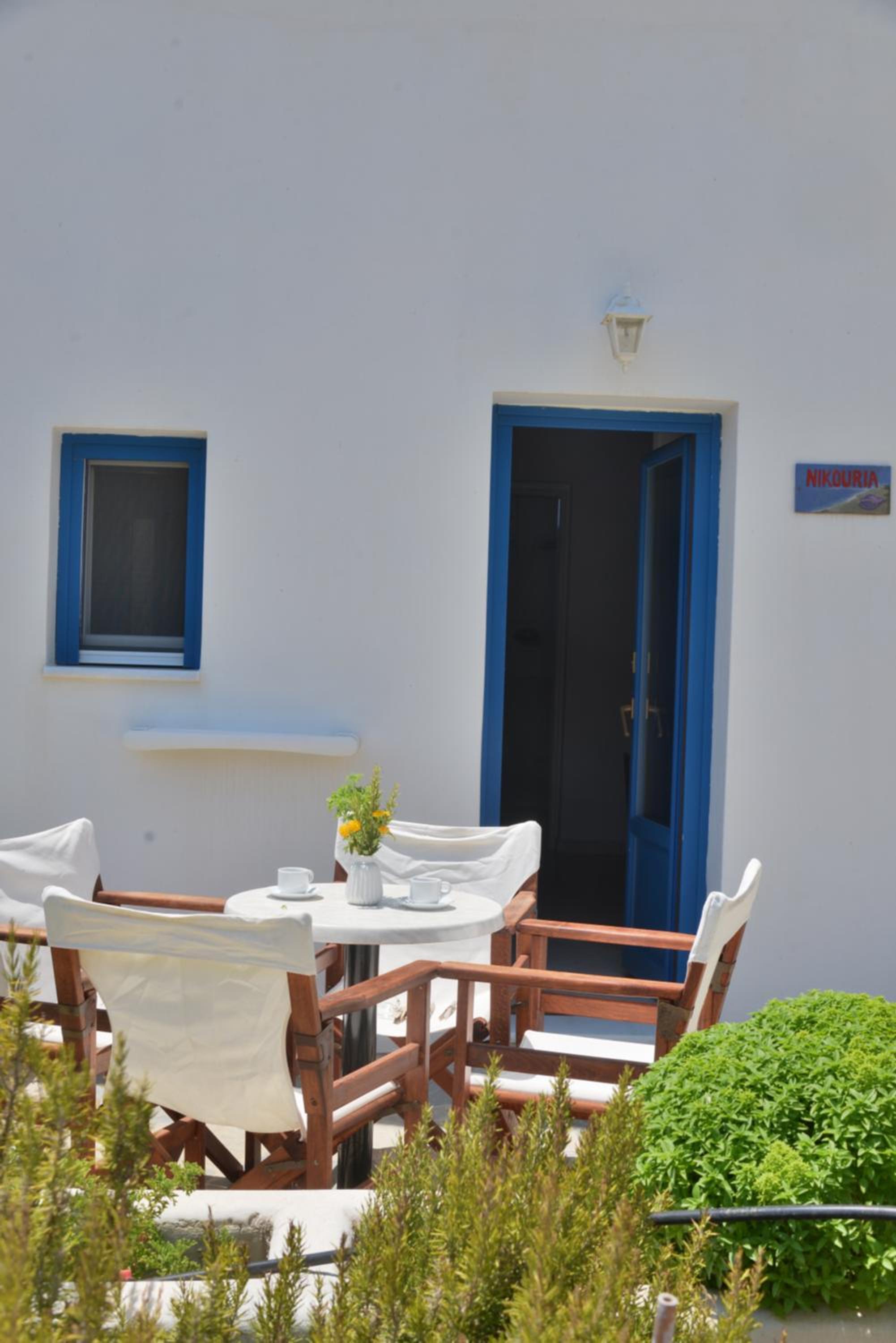 One-Bedroom Apartment (4 Adults) with Garden View photo 2