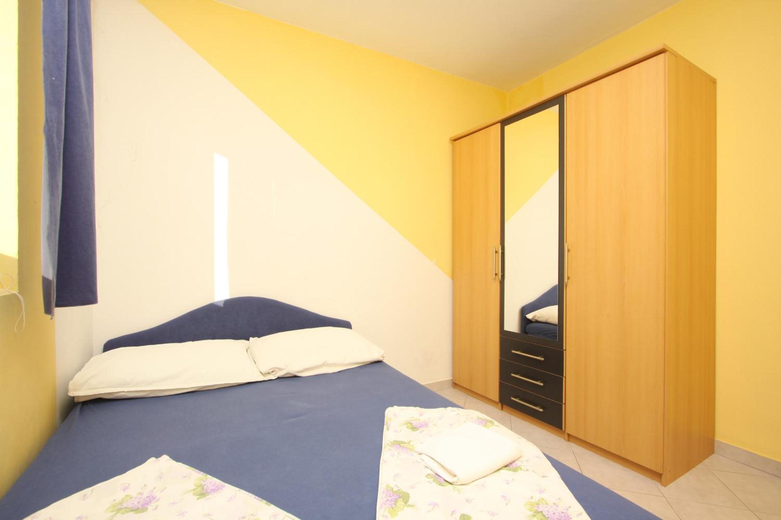 One-Bedroom Apartment photo 3