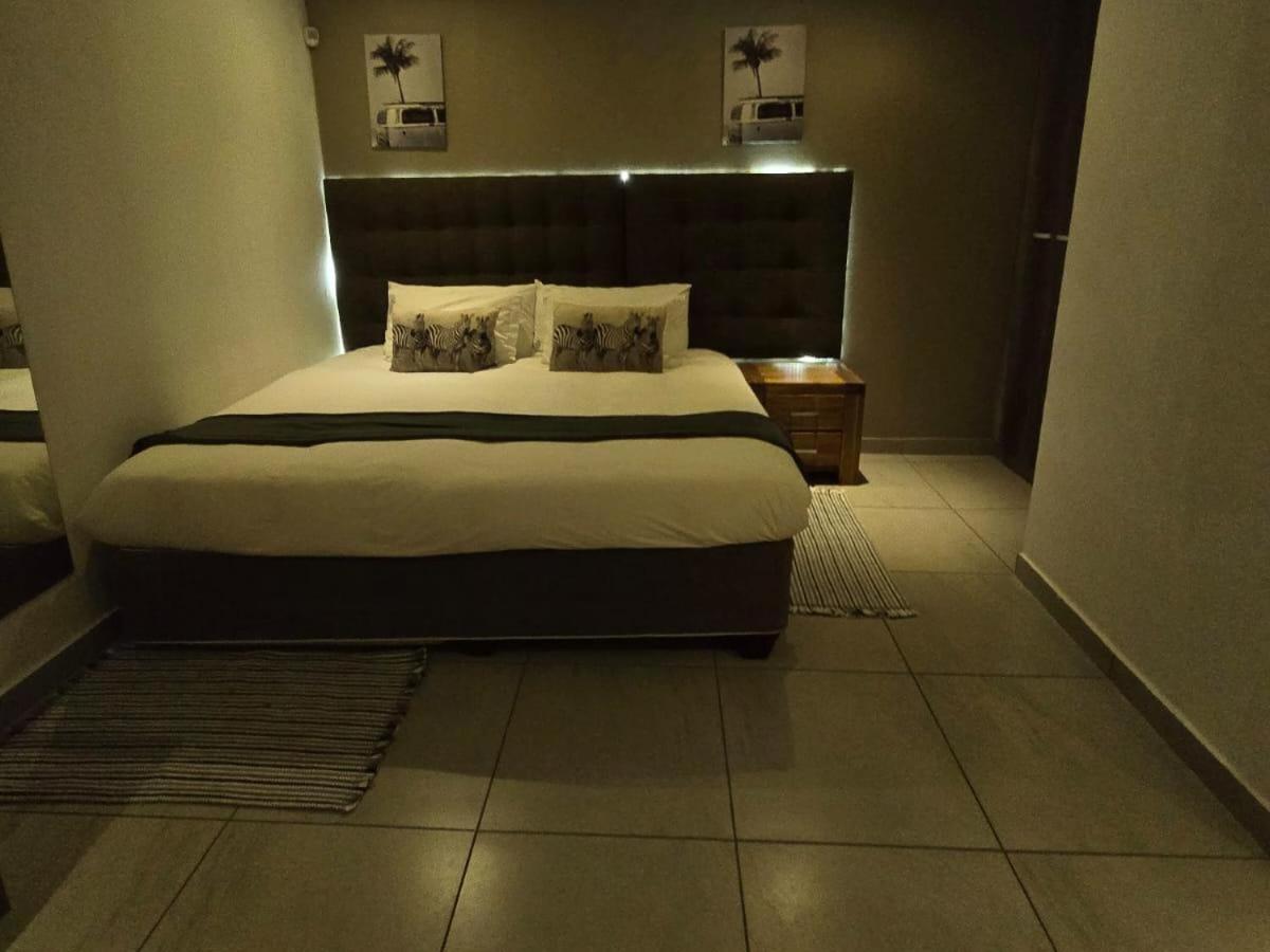 Luxury Twin Room - Photo 3
