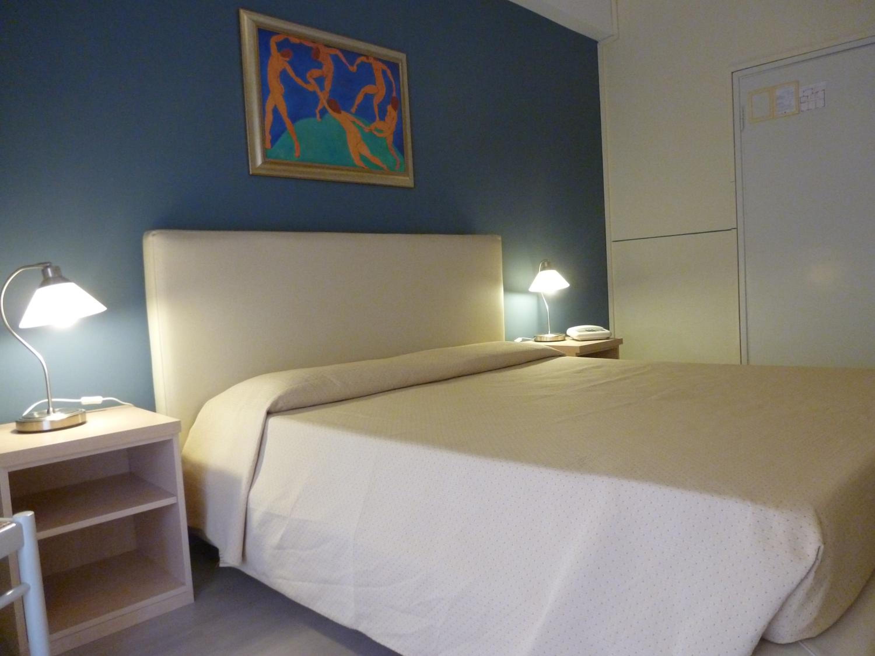 Double or Twin Room - Photo 1