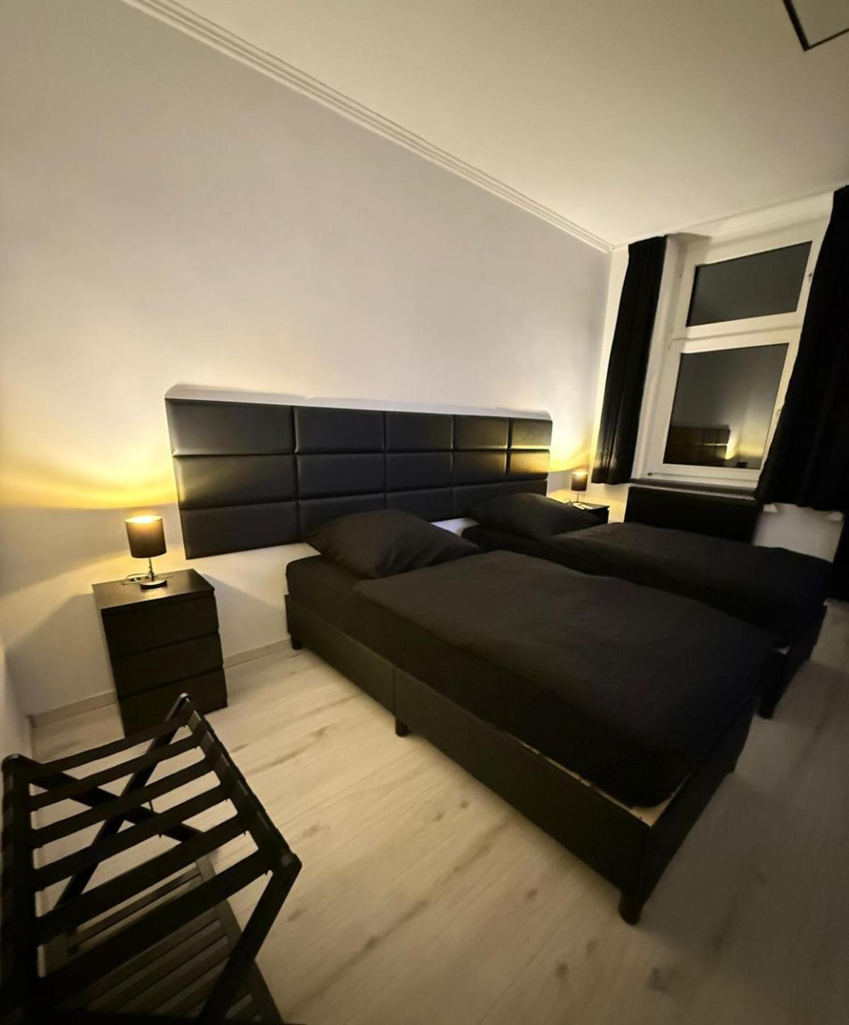 One-Bedroom Apartment - Photo 9