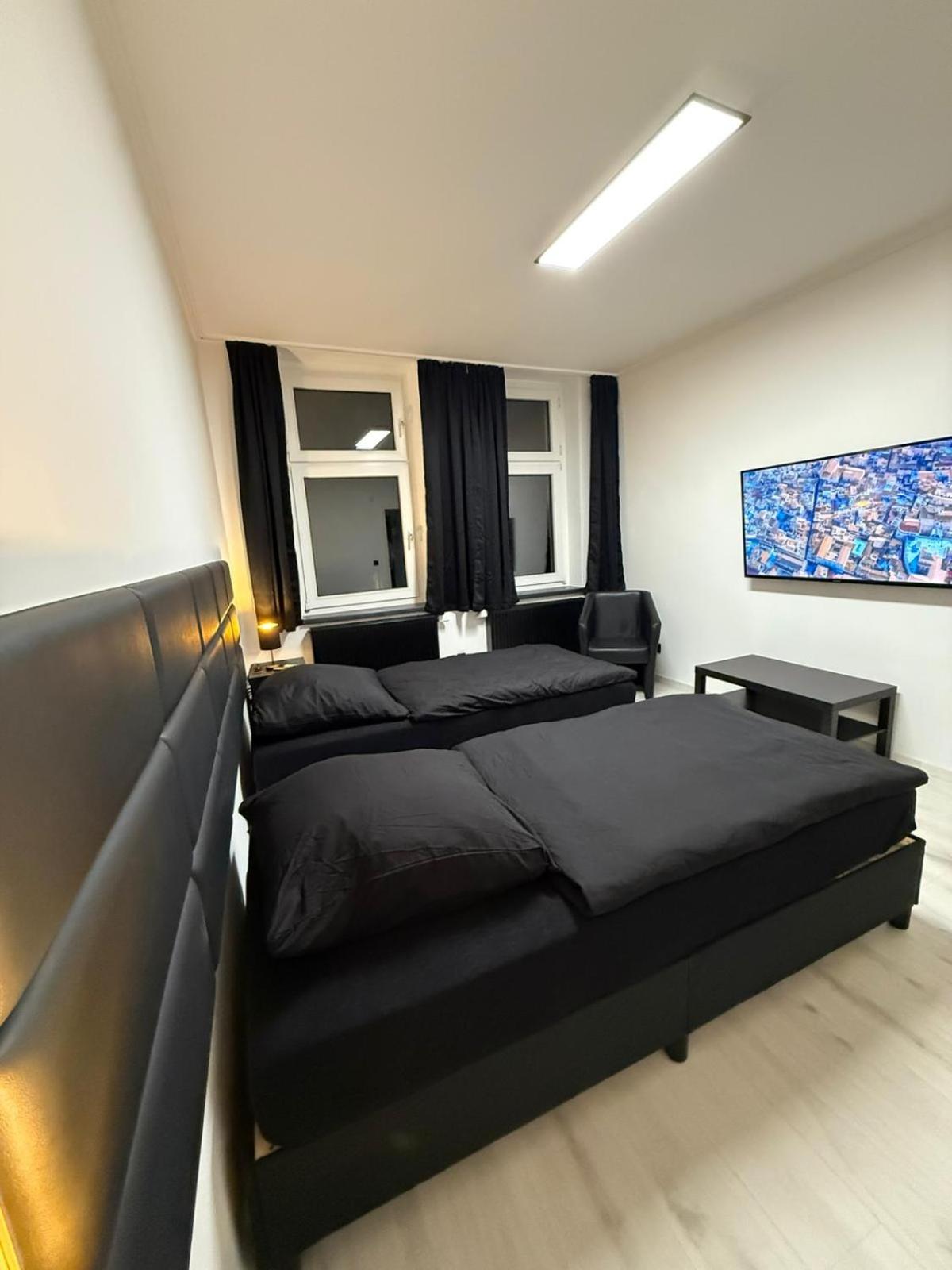One-Bedroom Apartment - Photo 10