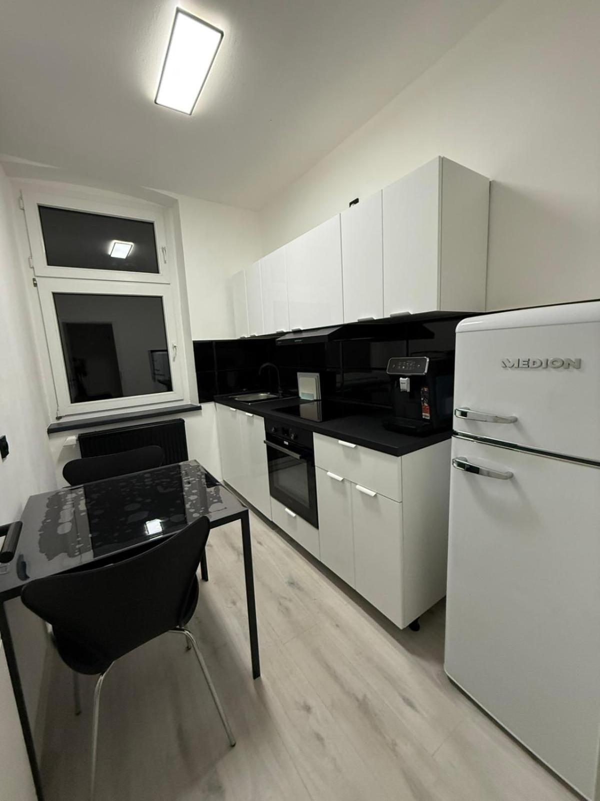 One-Bedroom Apartment - Photo 18