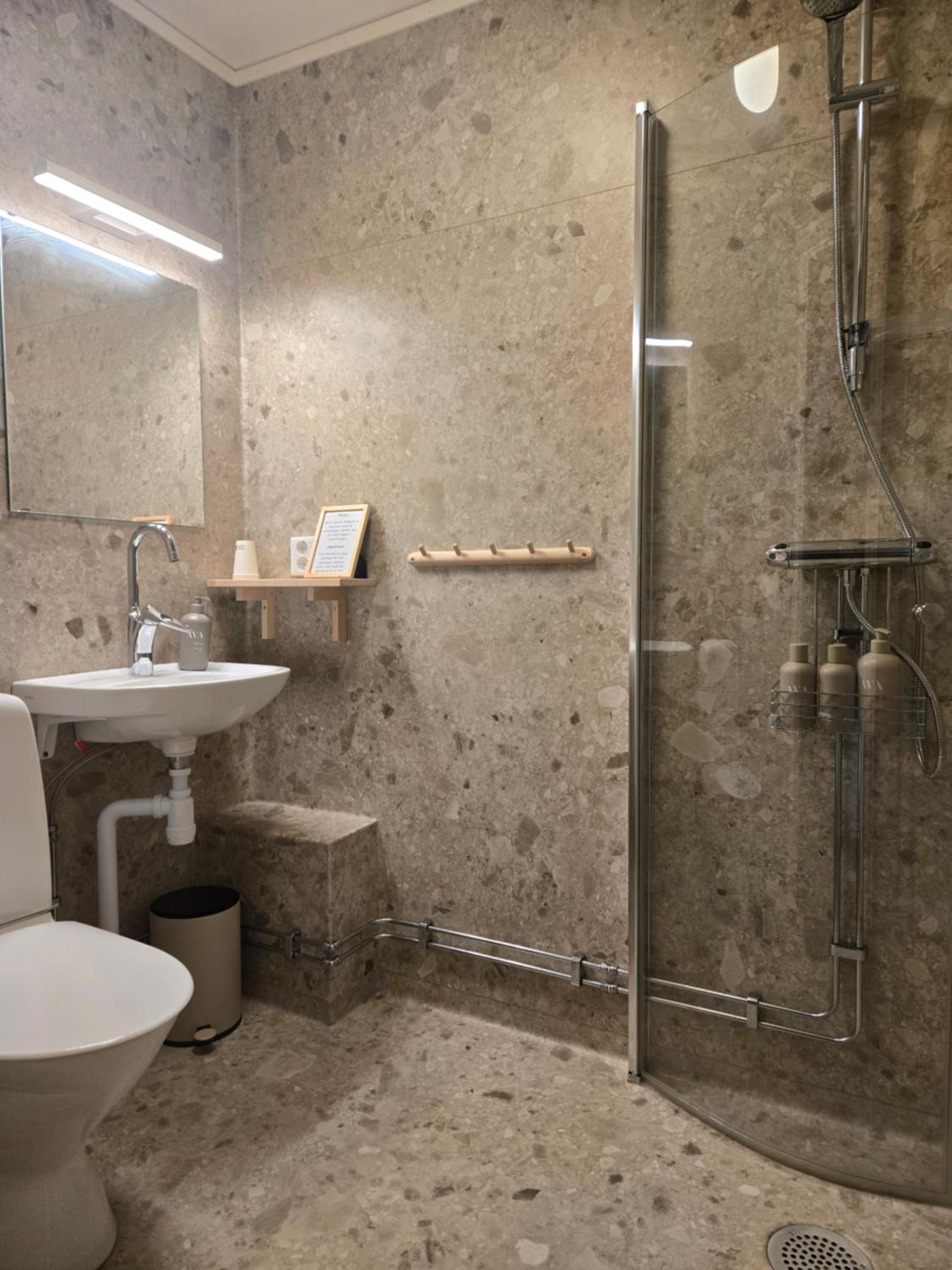 Triple Room - Photo 8