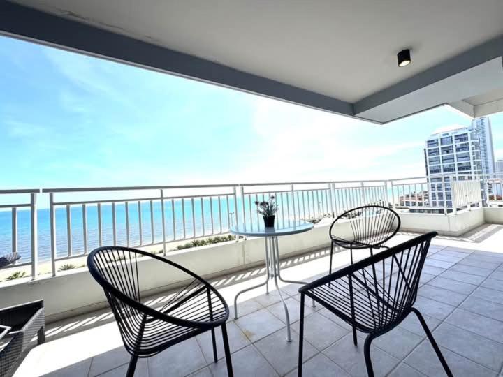 Deluxe Double Room with Balcony and Sea View photo 1