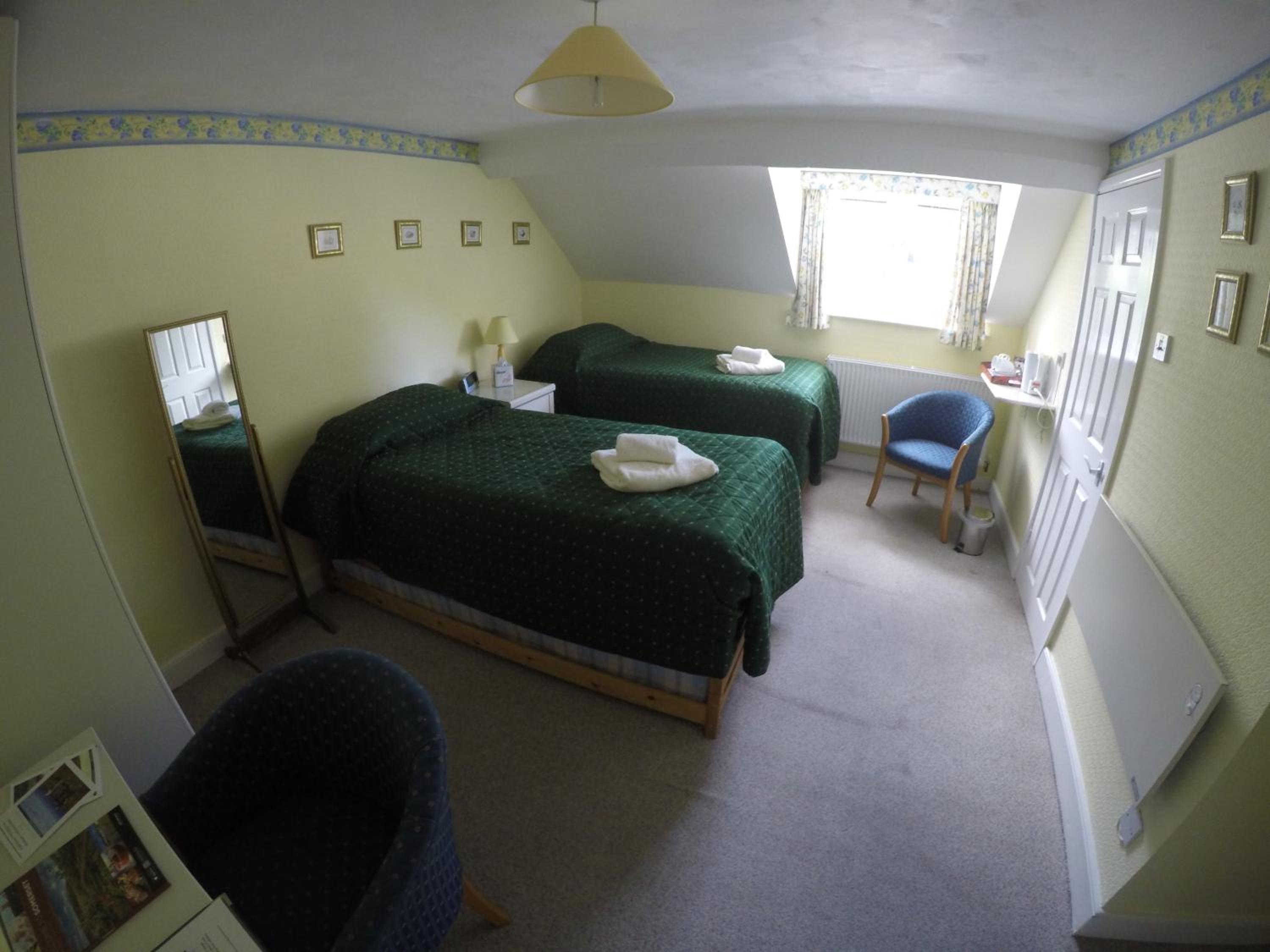 Standard Twin Room photo 2