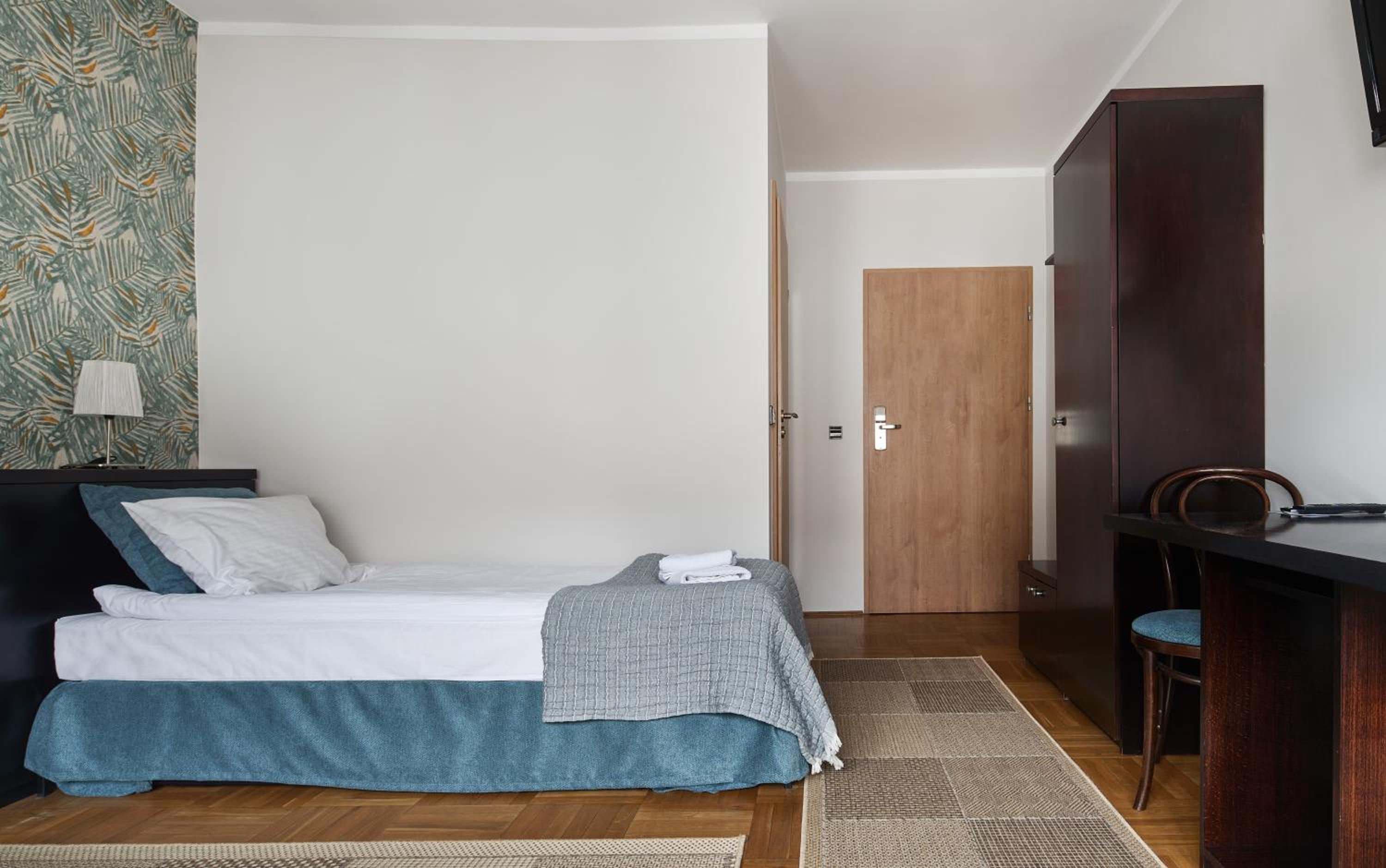 Single Room with Balcony photo 2