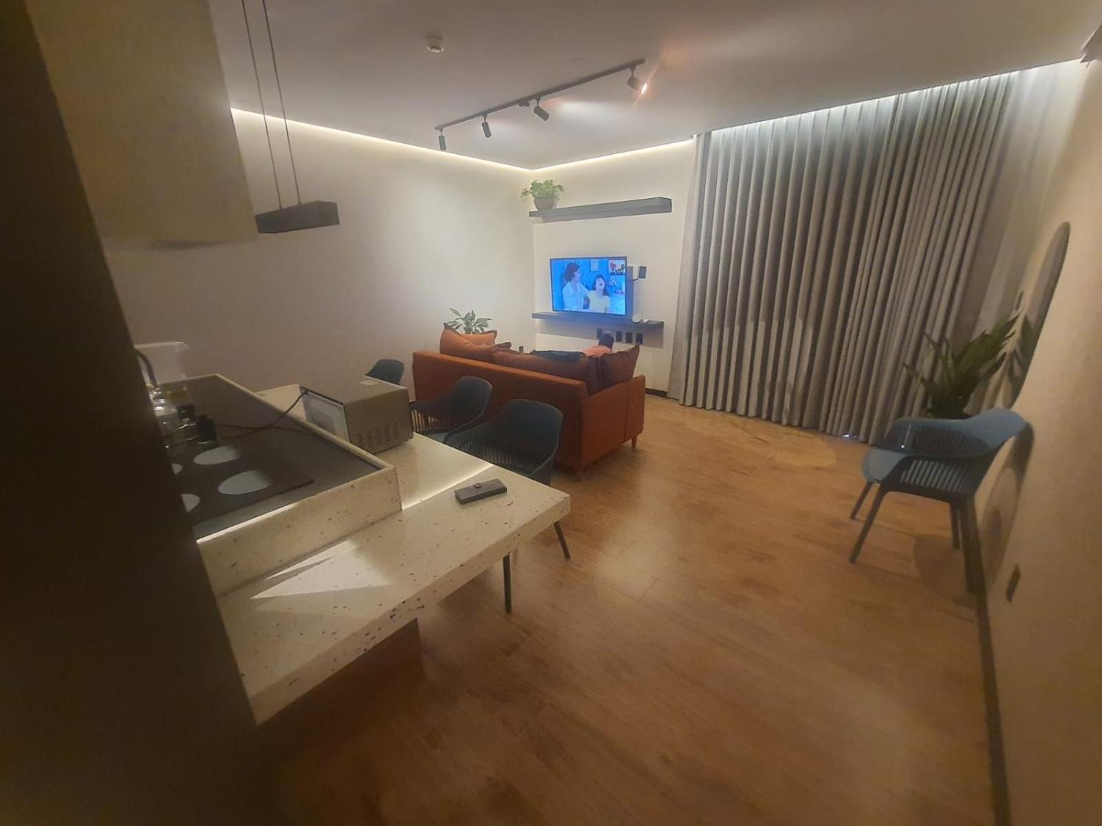 Deluxe Apartment