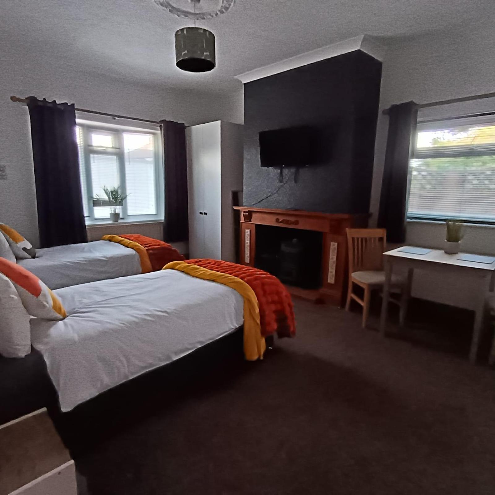 Large Twin Room