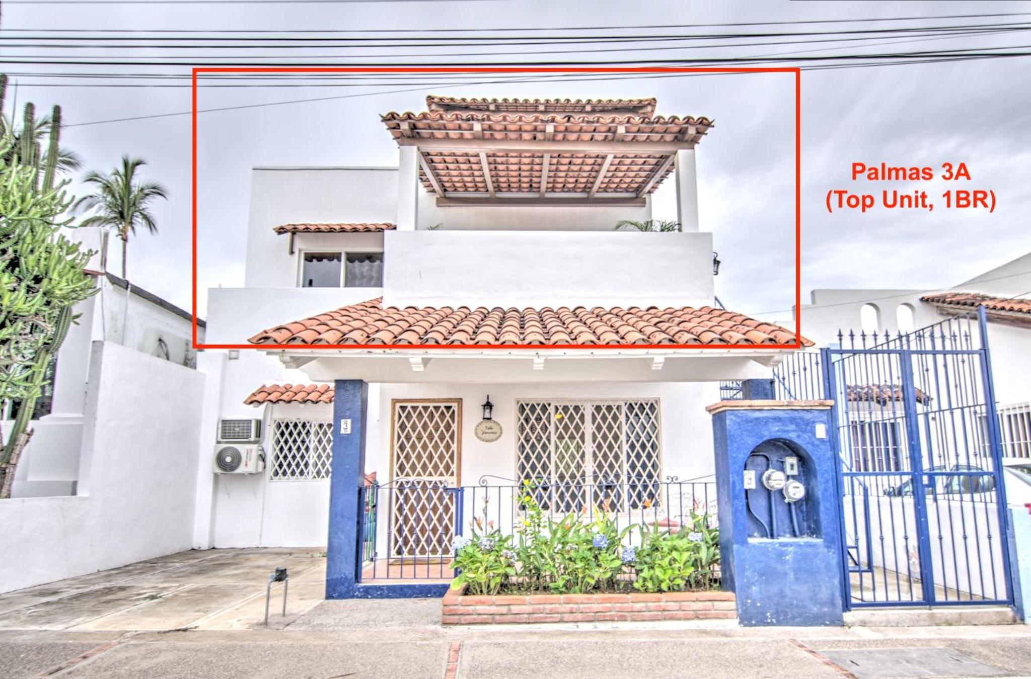 One-Bedroom House photo 1