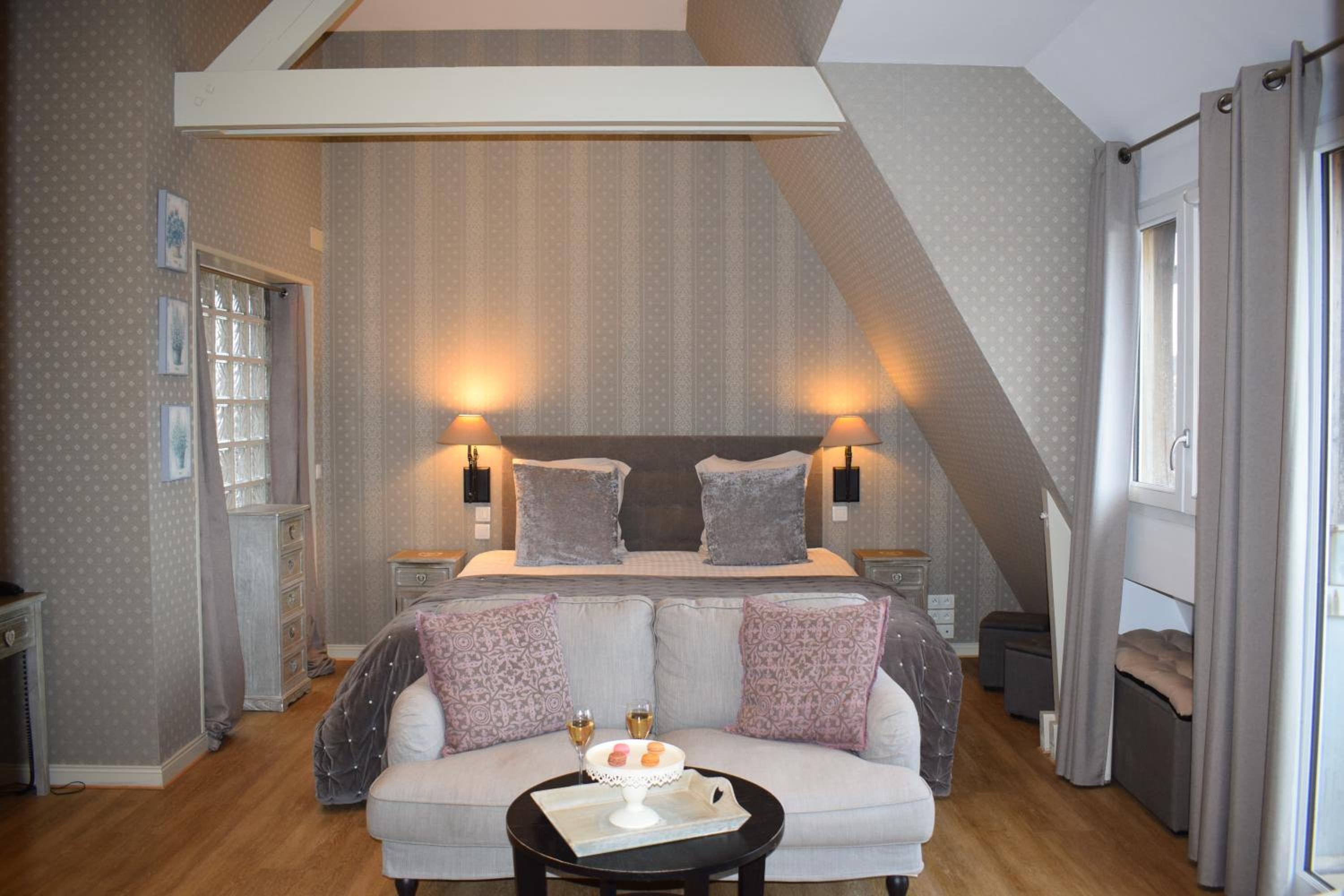 Large Double Room