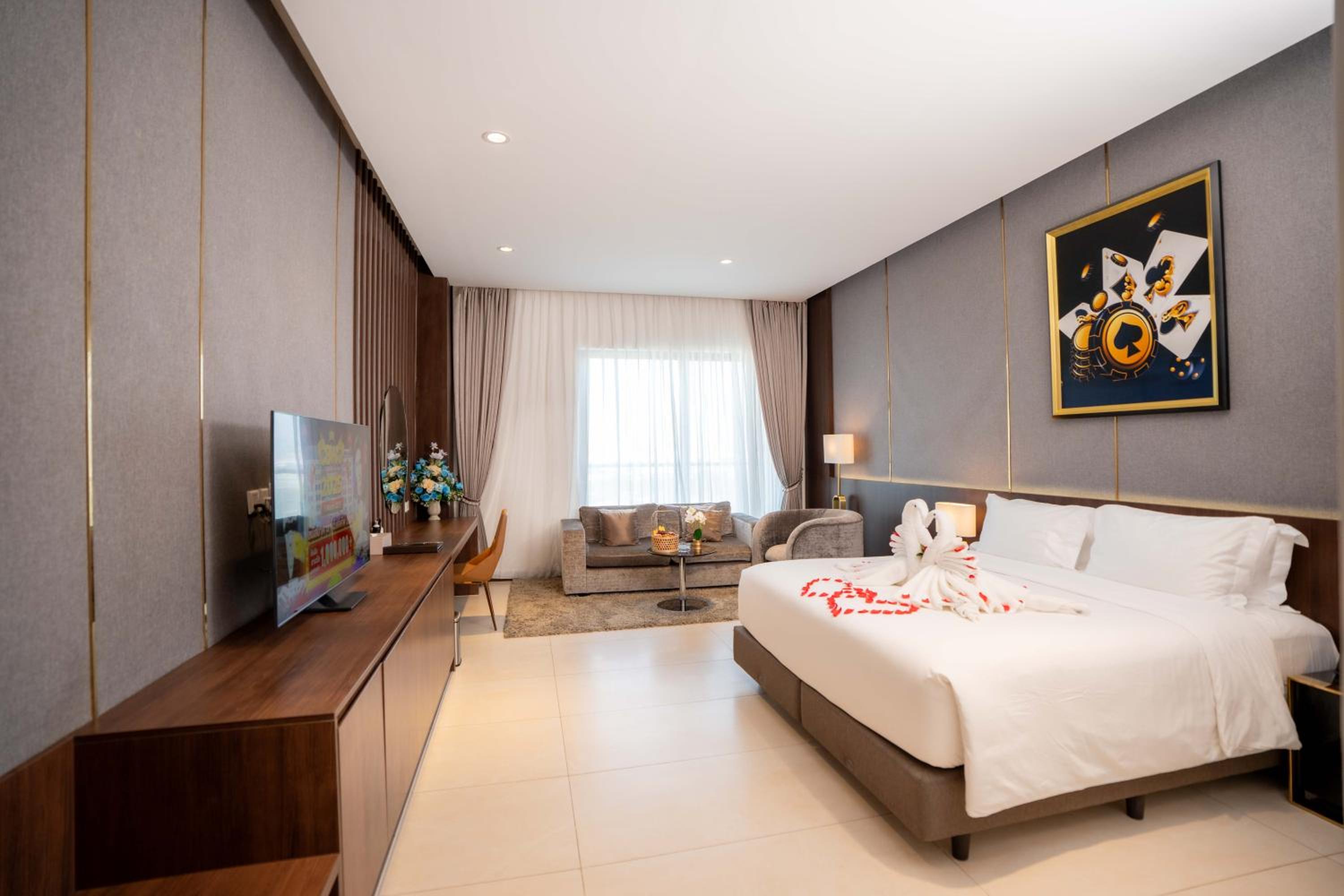 Deluxe Double or Twin Room photo 1