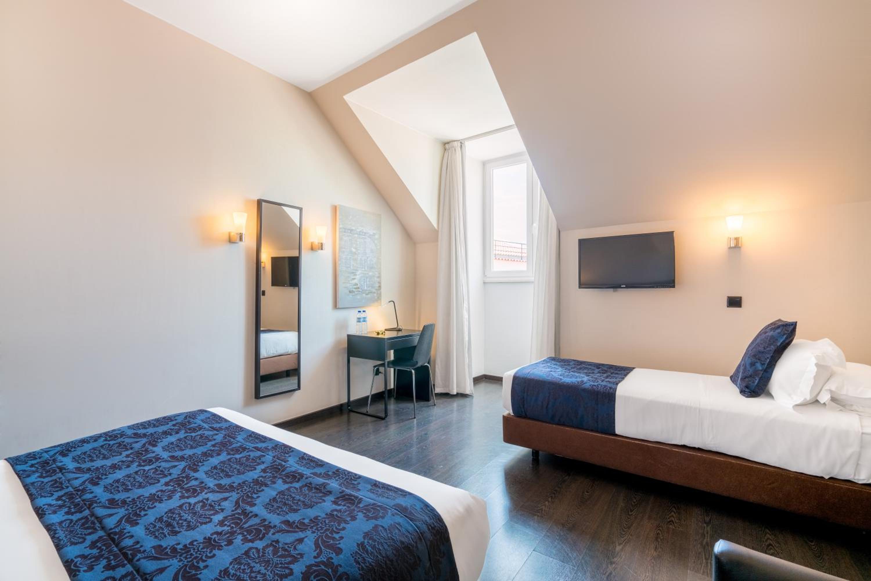 Executive Triple Room