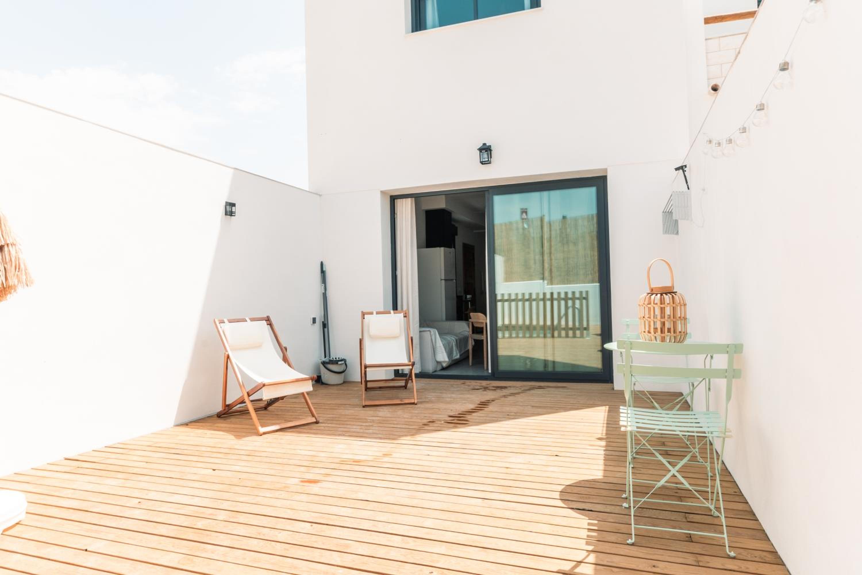 Three-Bedroom House with Balcony
