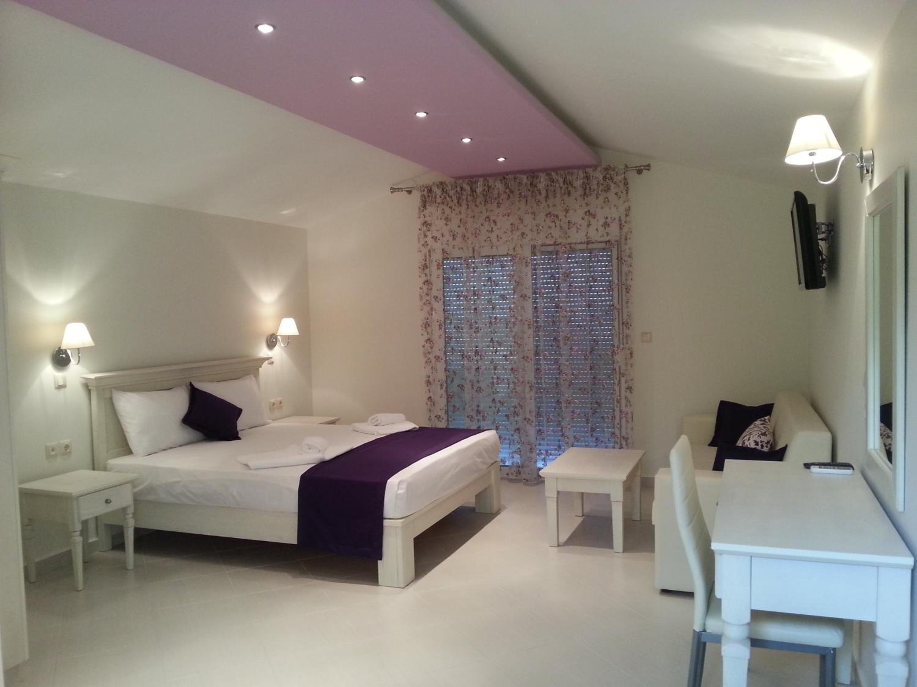 Studio Apartment with Sea View
