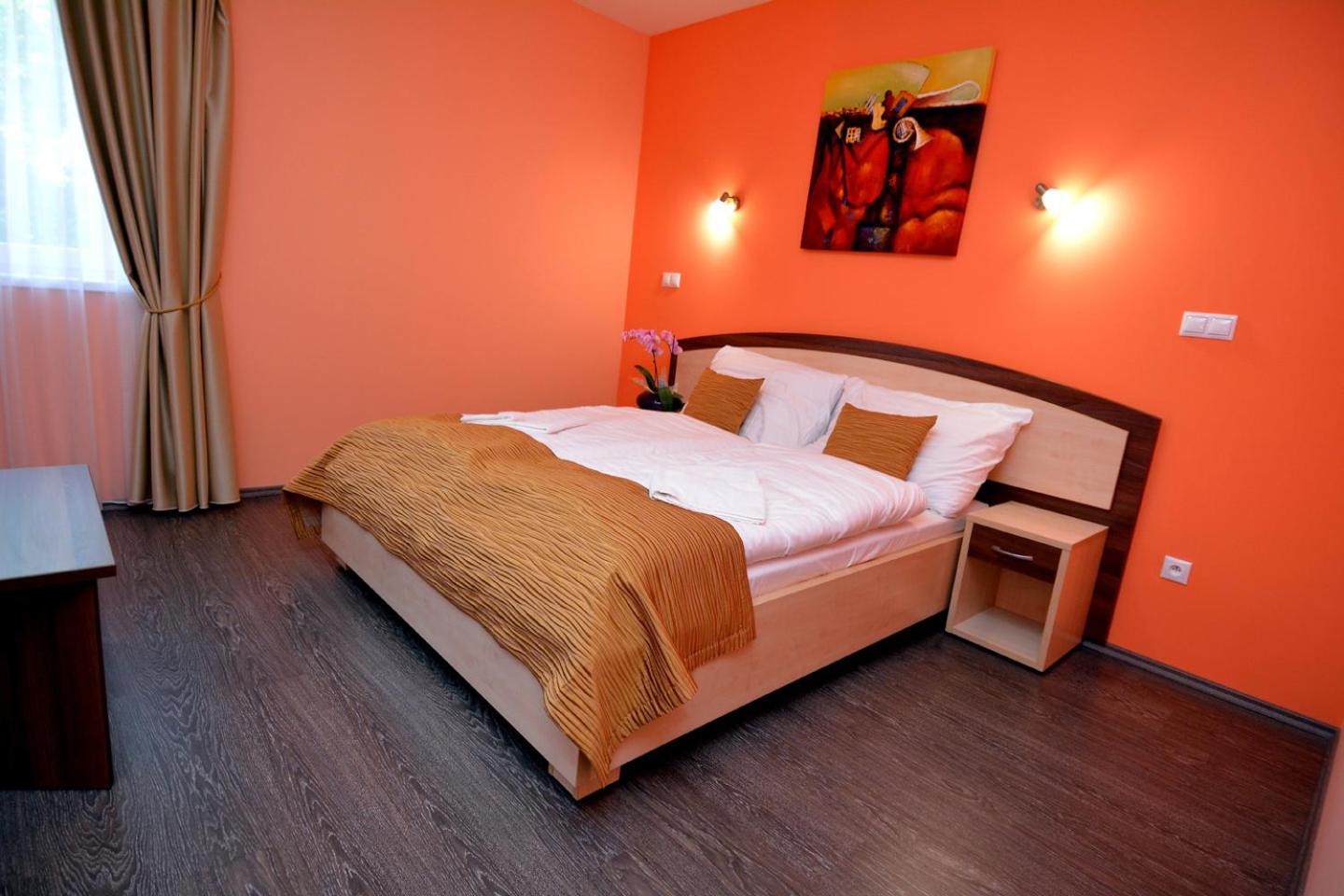 Standard Double Room - Photo 4