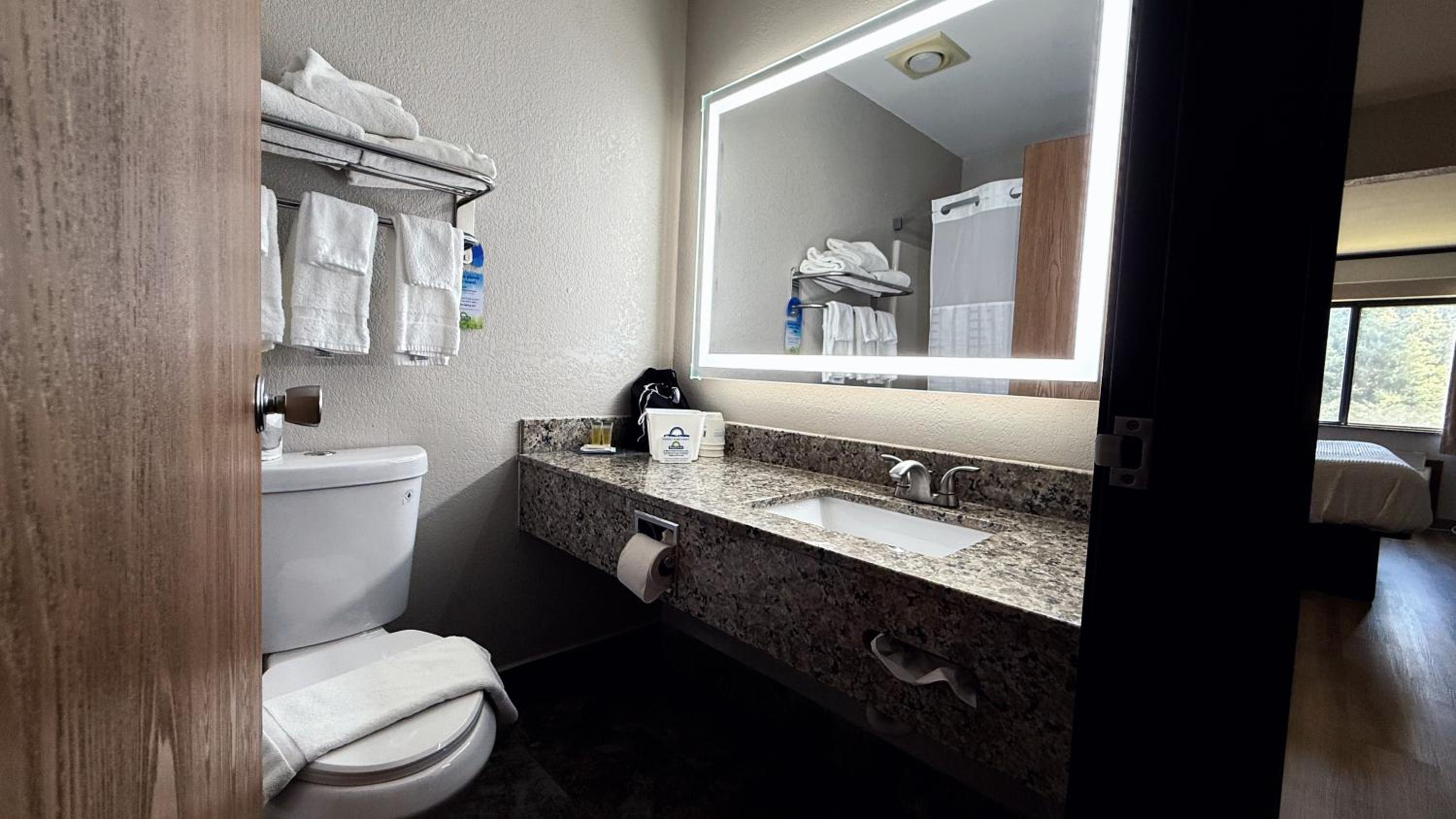 King Room - Non-Smoking - Photo 1