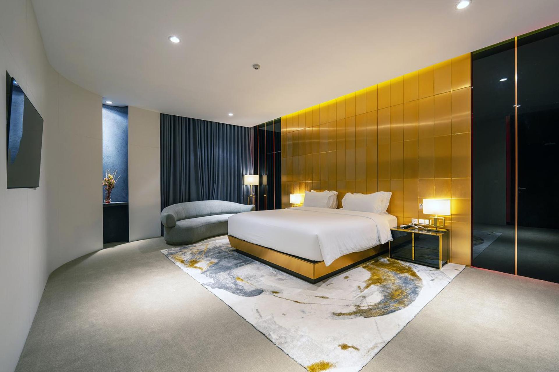 Two-Bedroom Suite photo 2