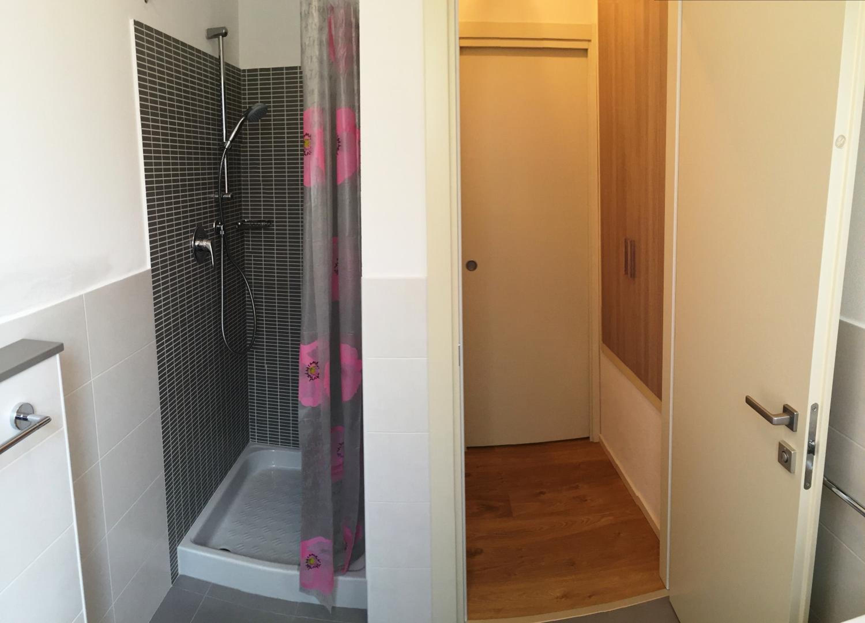 One-Bedroom House photo 2