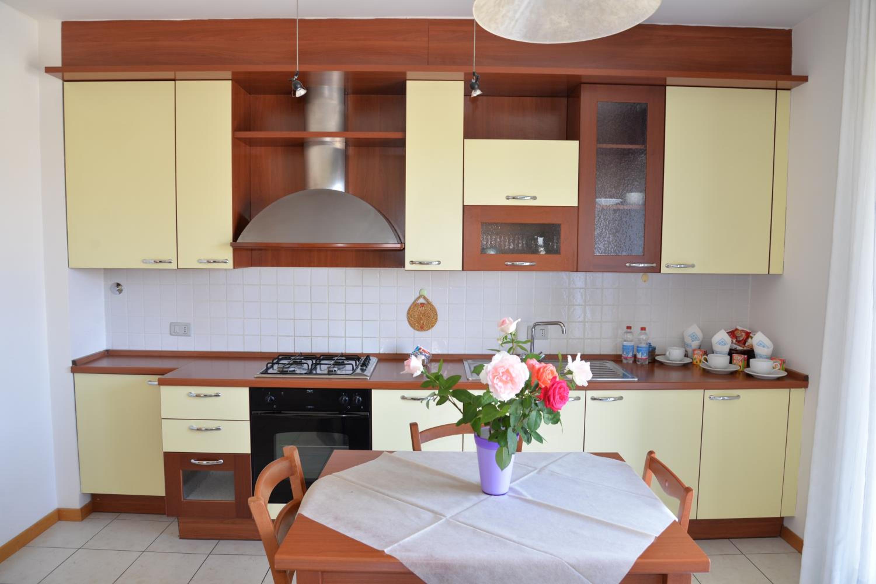 One-Bedroom Apartment - Photo 6