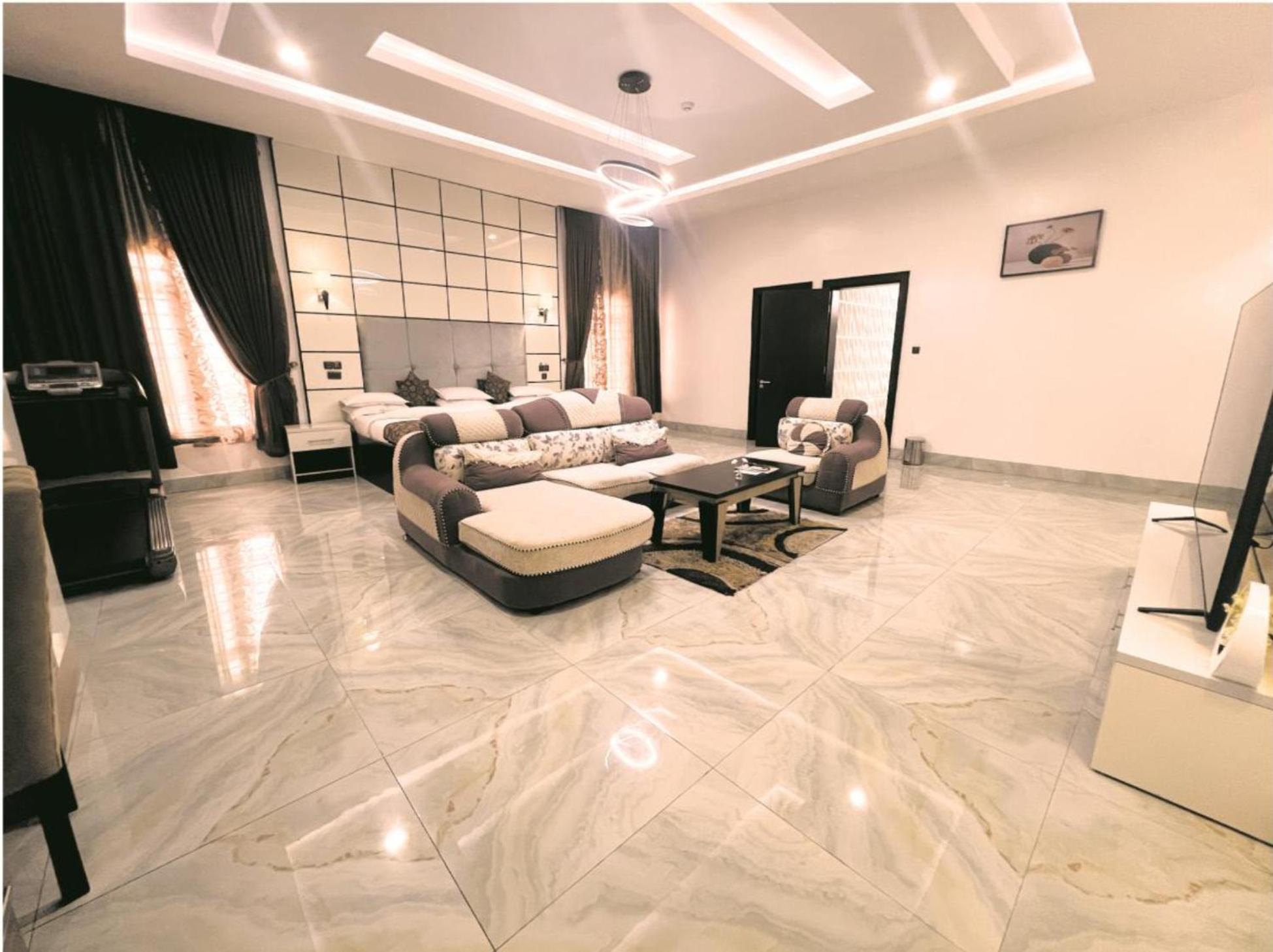 Executive Suite
