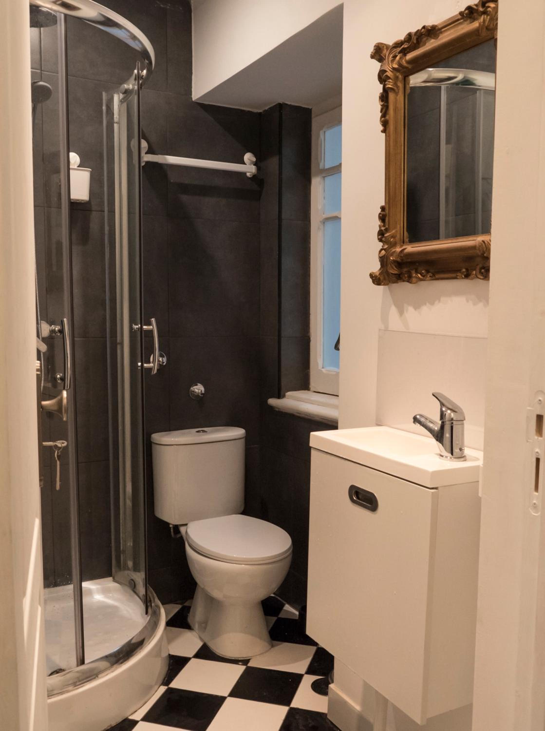 Twin Room with Private External Bathroom photo 2