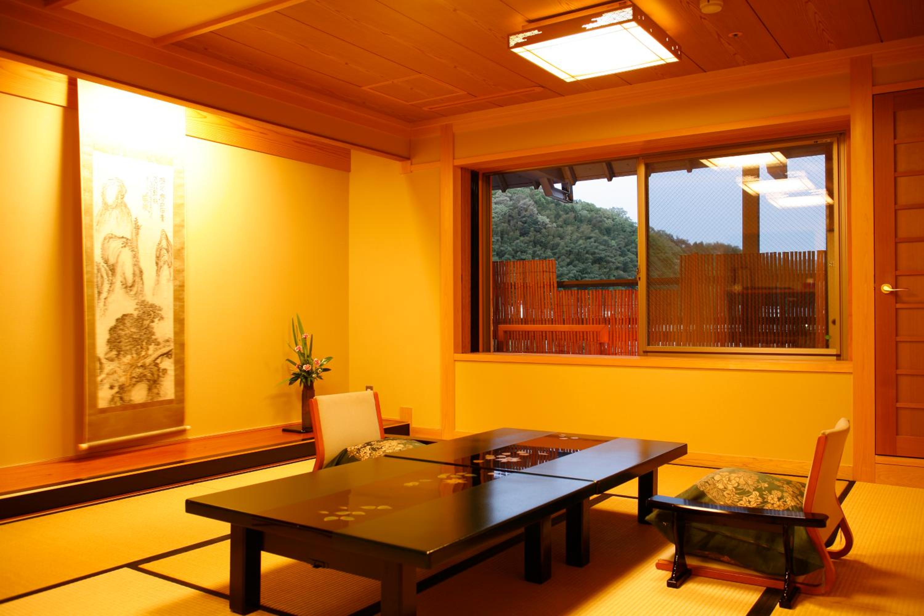 Room with Tatami Area and Open-Air Bath photo 3