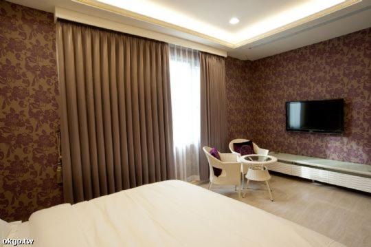 Large Double Room photo 3