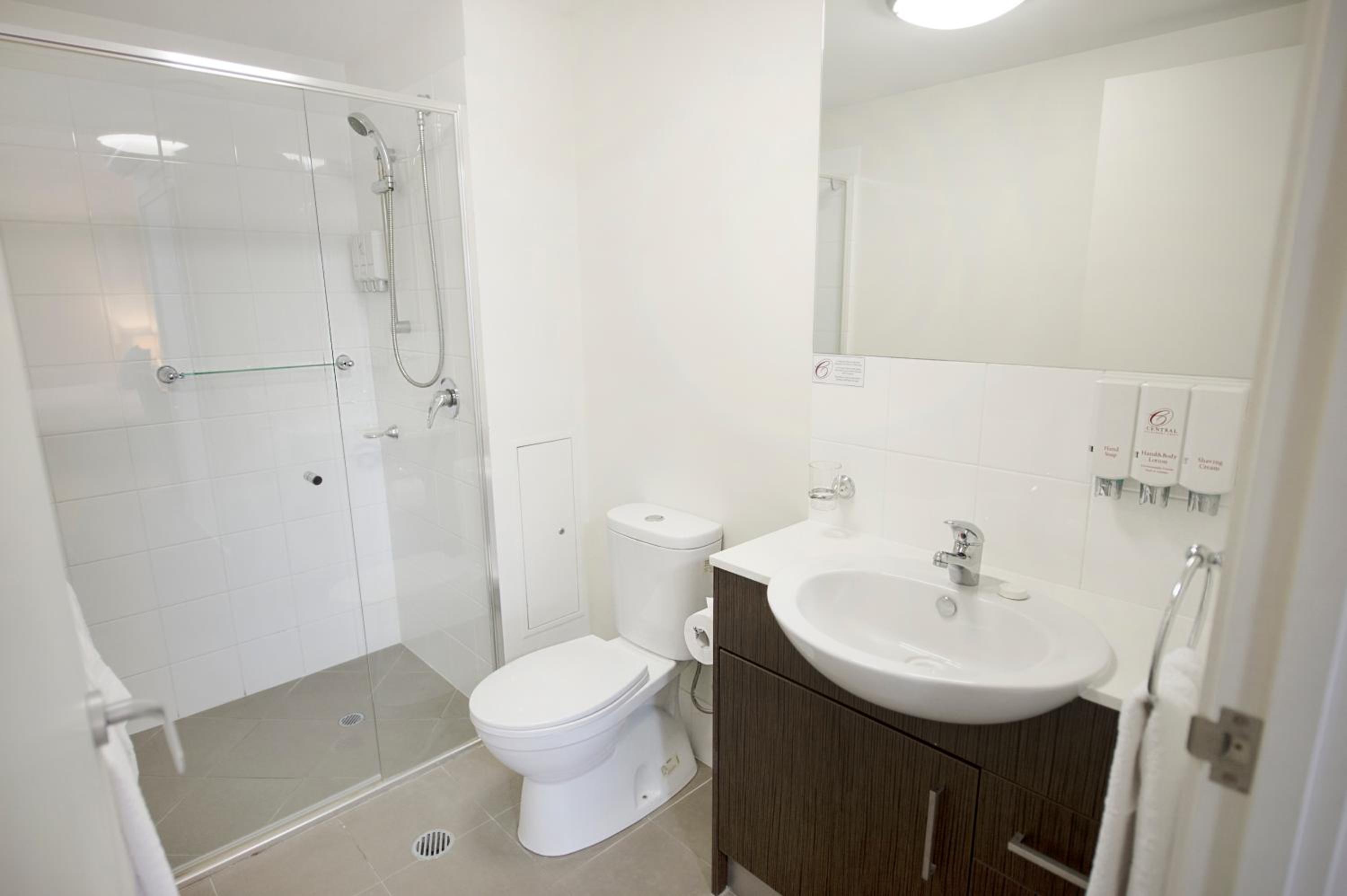 Studio Apartment - Photo 6