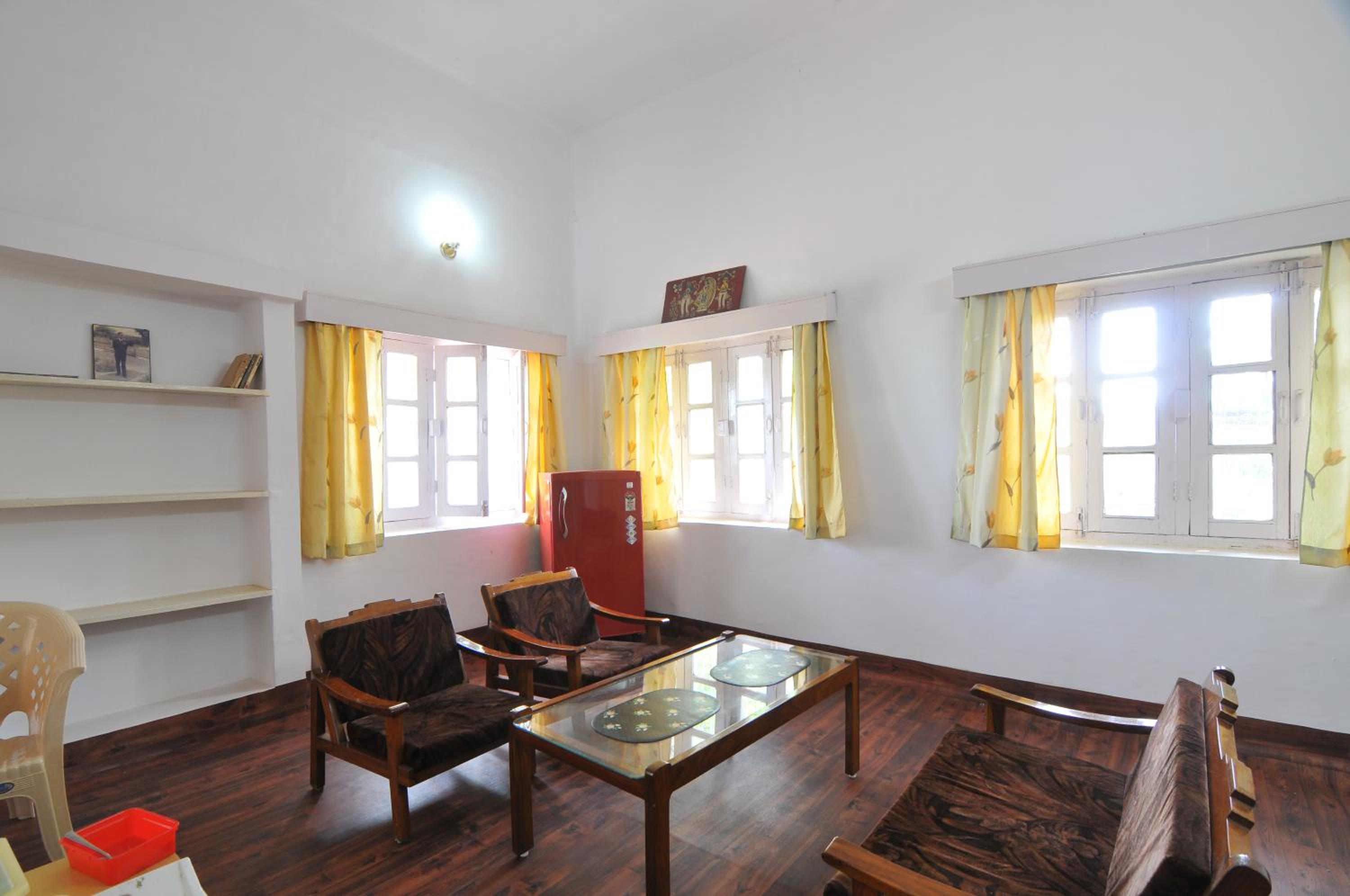 Standard Double Room (Pink) - Photo 6