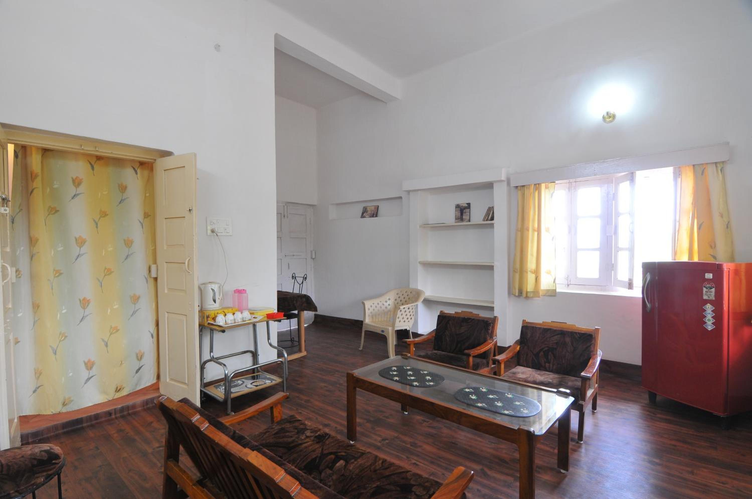 Standard Double Room (Pink) - Photo 4