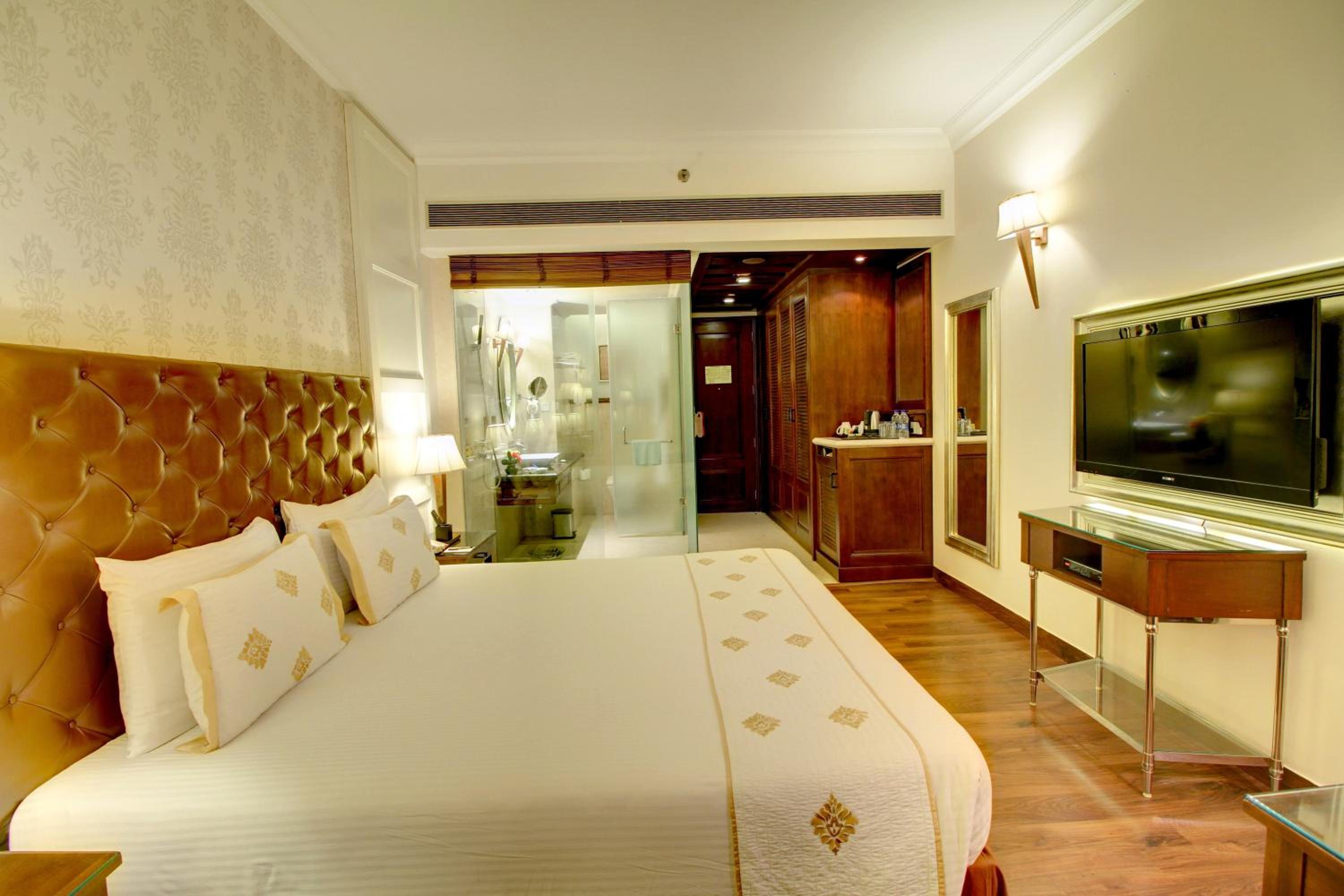 Executive Room with 15% off on food and soft beverages  - Photo 3