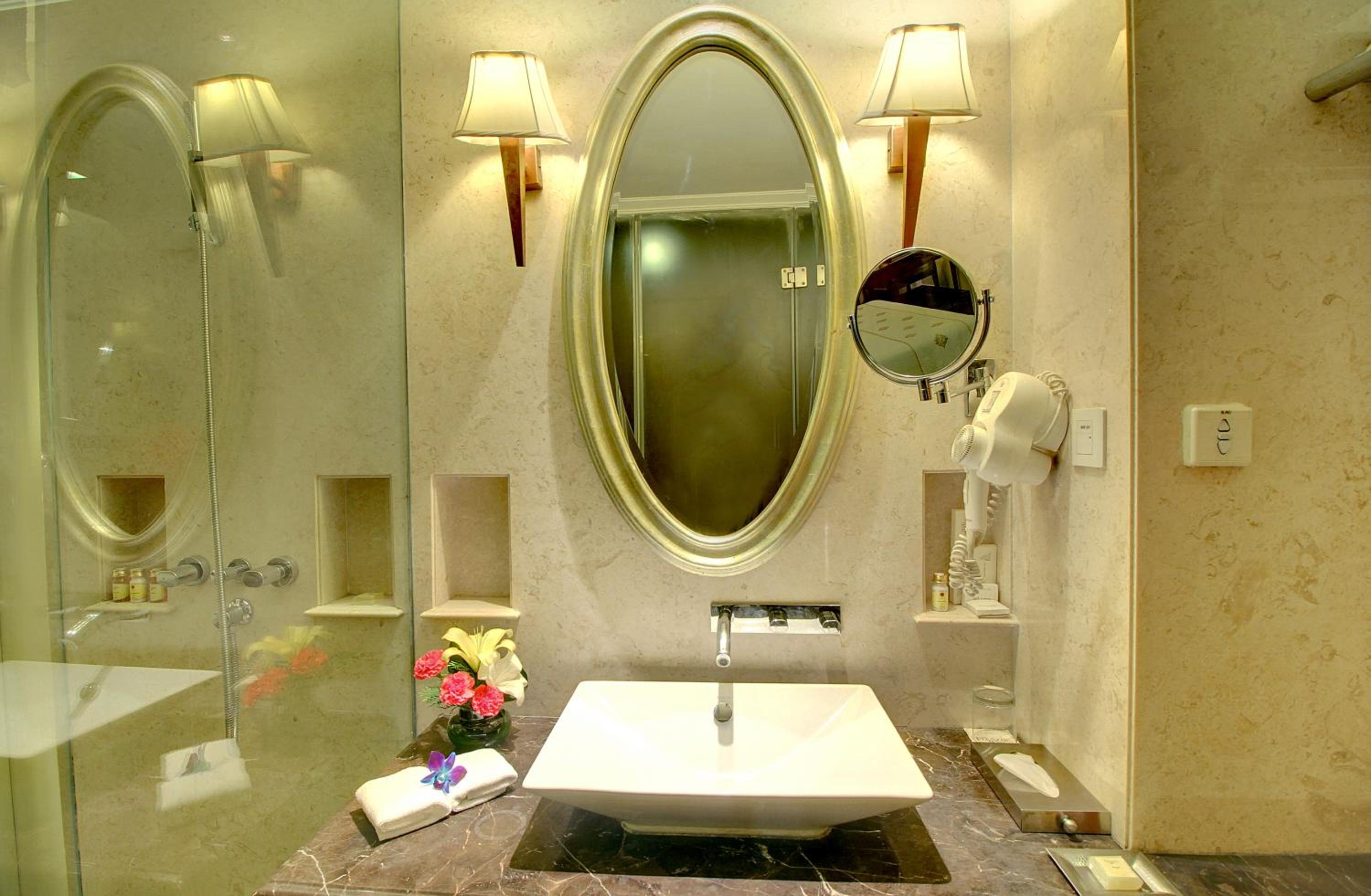 Neo Classic Room with 15% off on food and soft beverages  photo 2